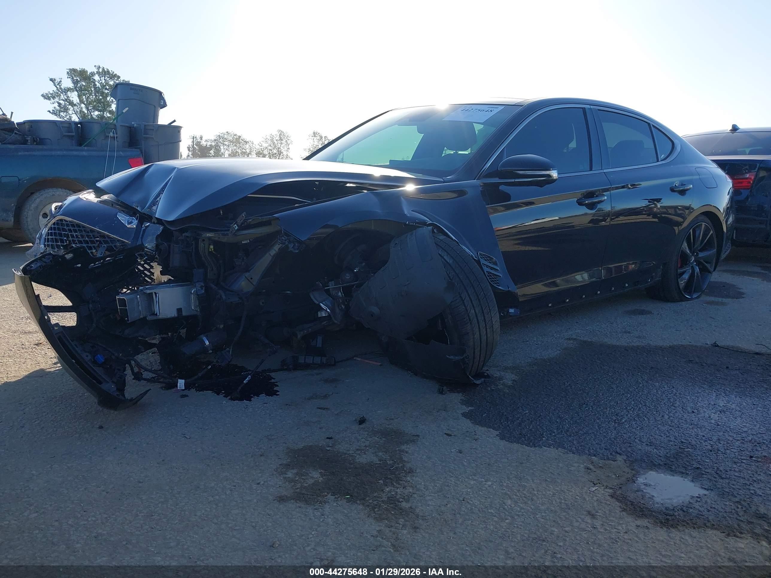 GENESIS G70 image 2