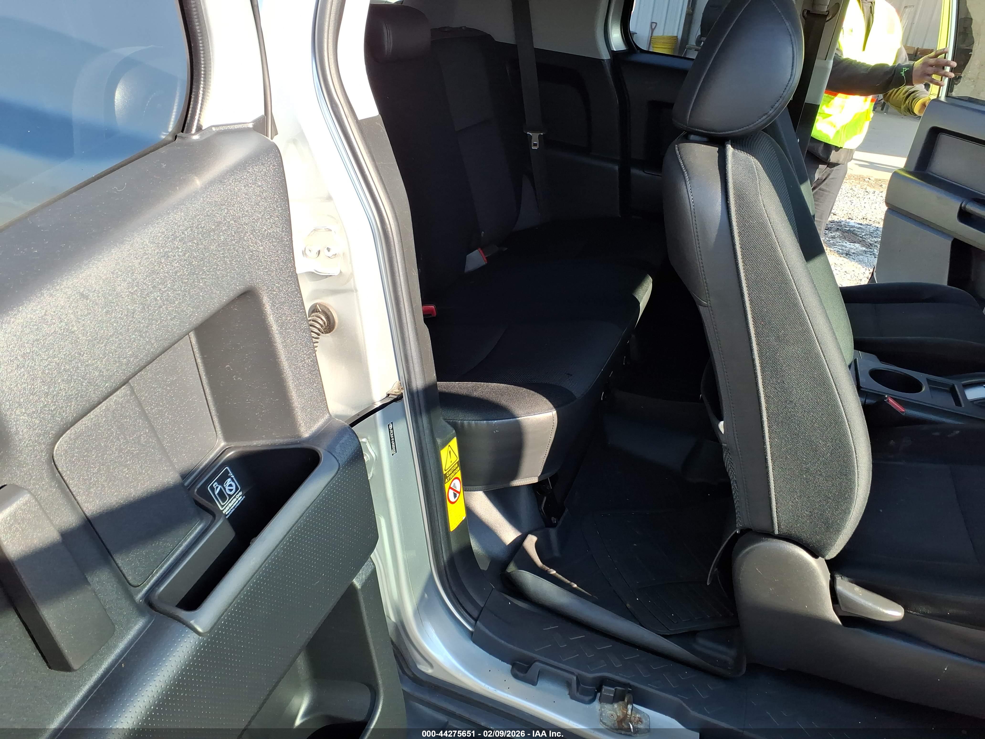 TOYOTA FJ image 8