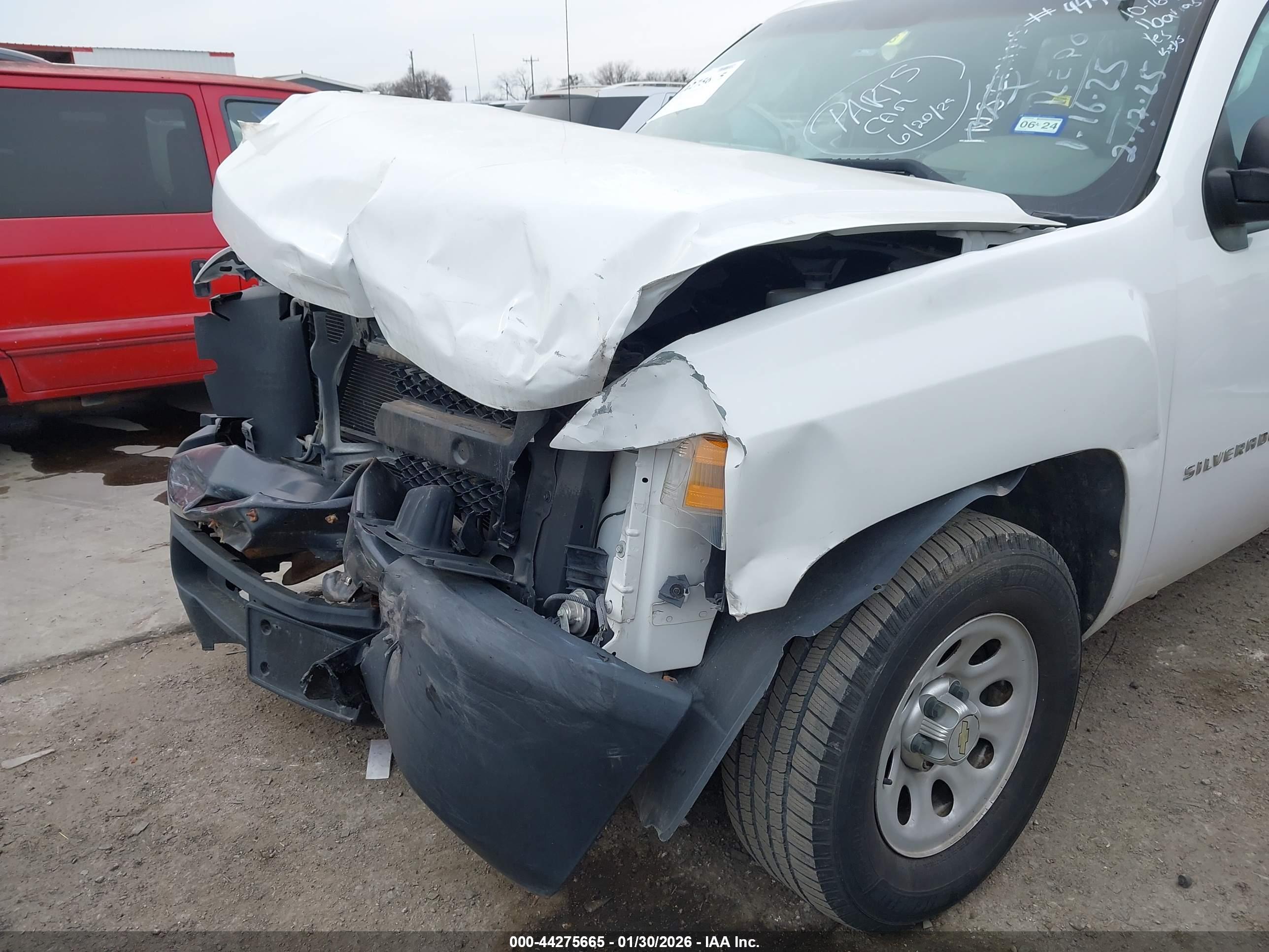 CHEVROLET SILVERADO image 6