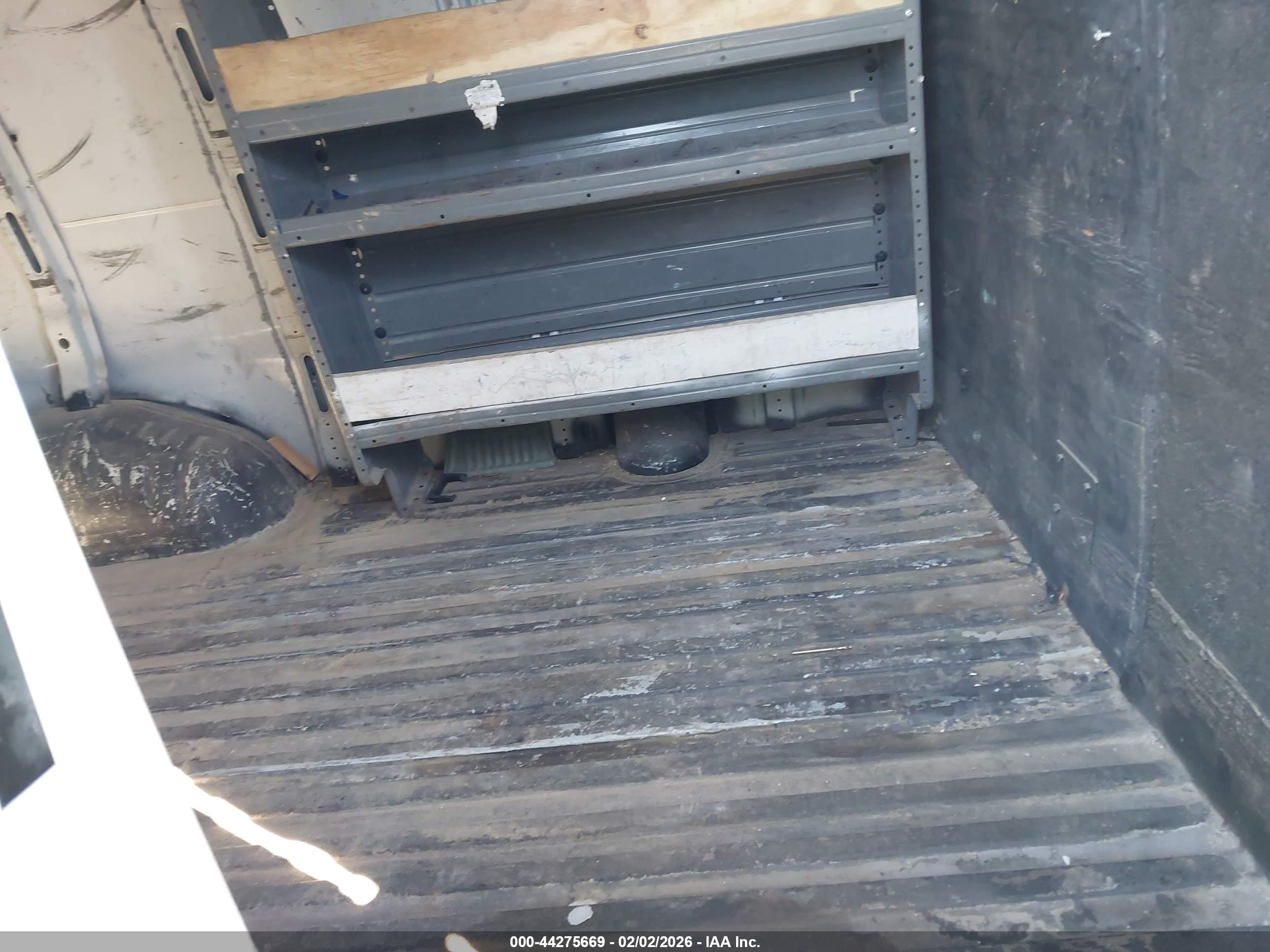 GMC SAVANA image 8