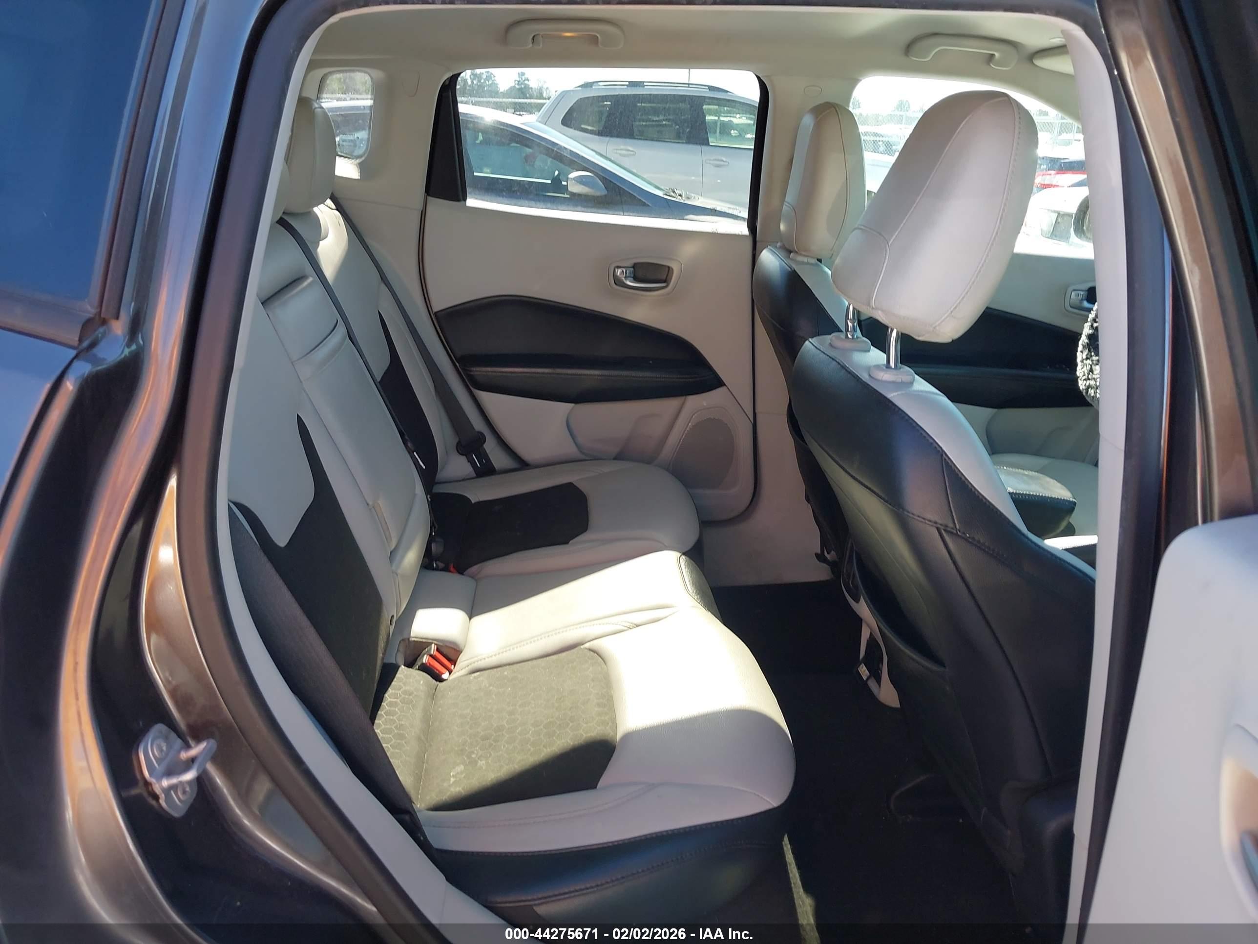 JEEP COMPASS image 8