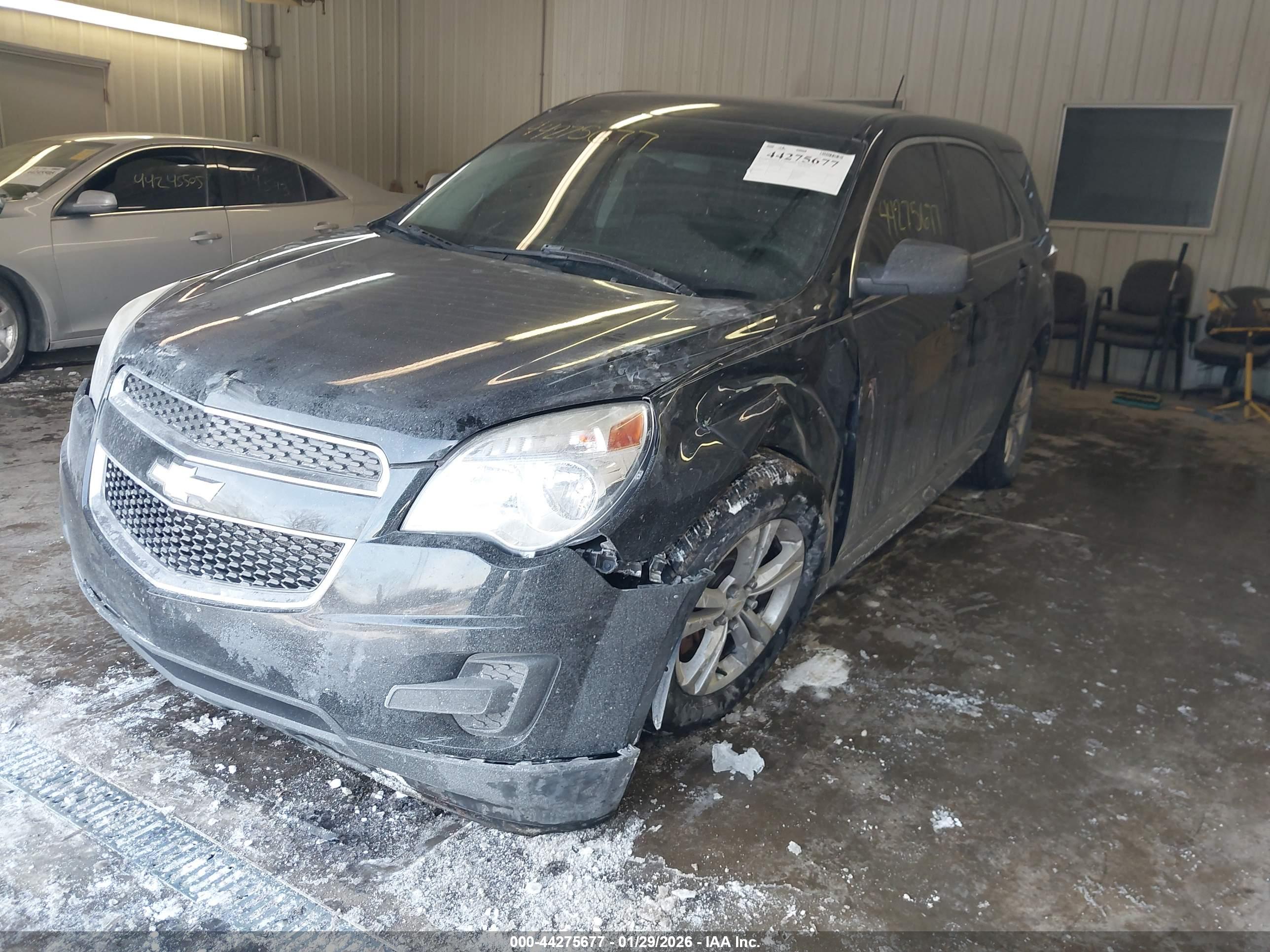 CHEVROLET EQUINOX image 2
