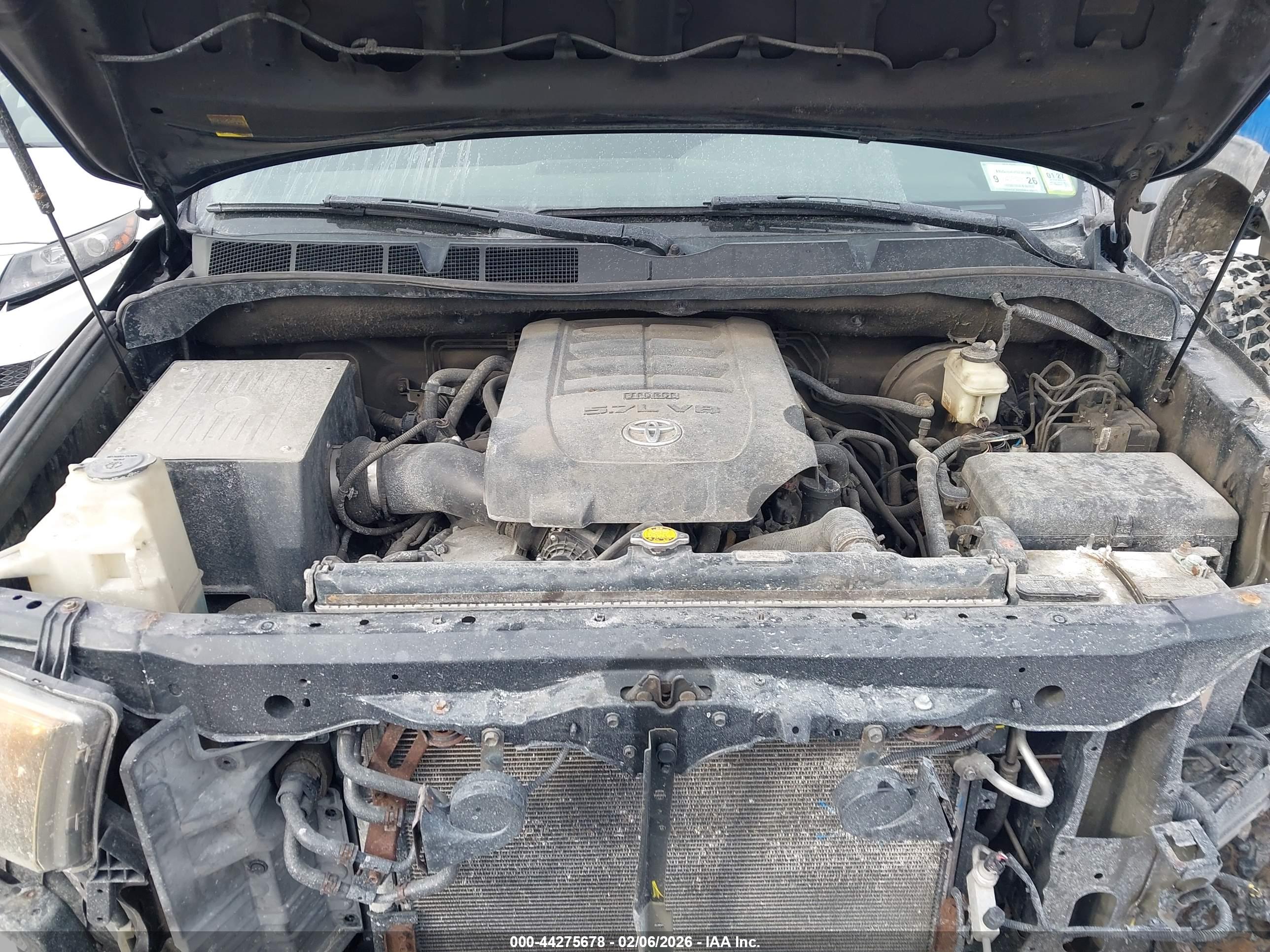 TOYOTA TUNDRA image 10