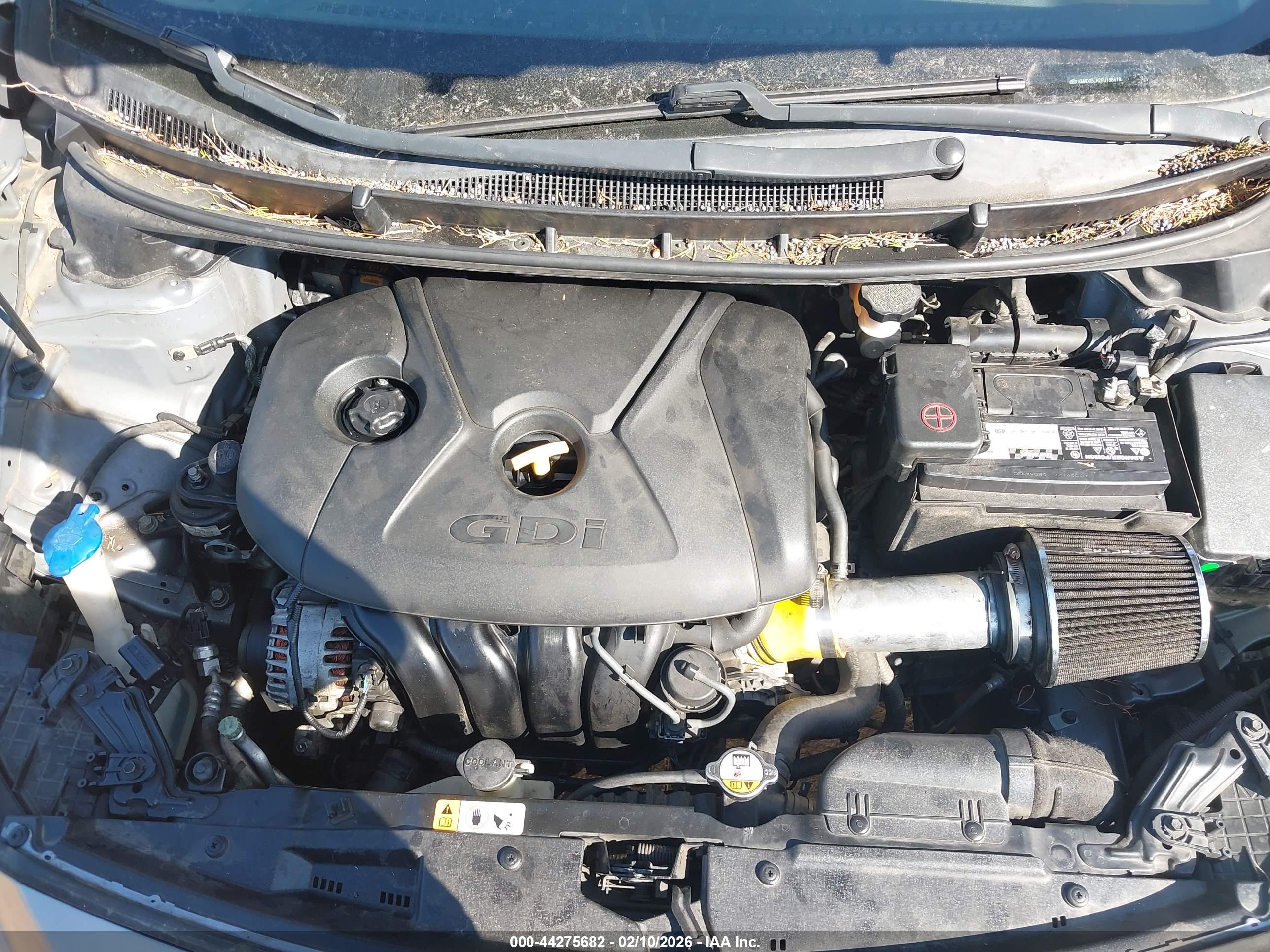 HYUNDAI ELANTRA image 10