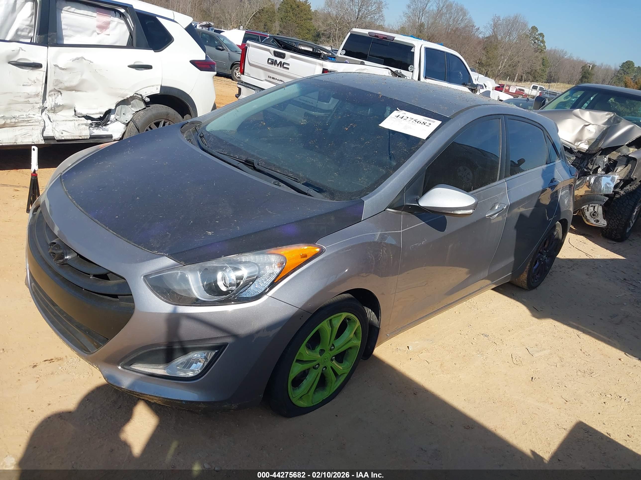 HYUNDAI ELANTRA image 2