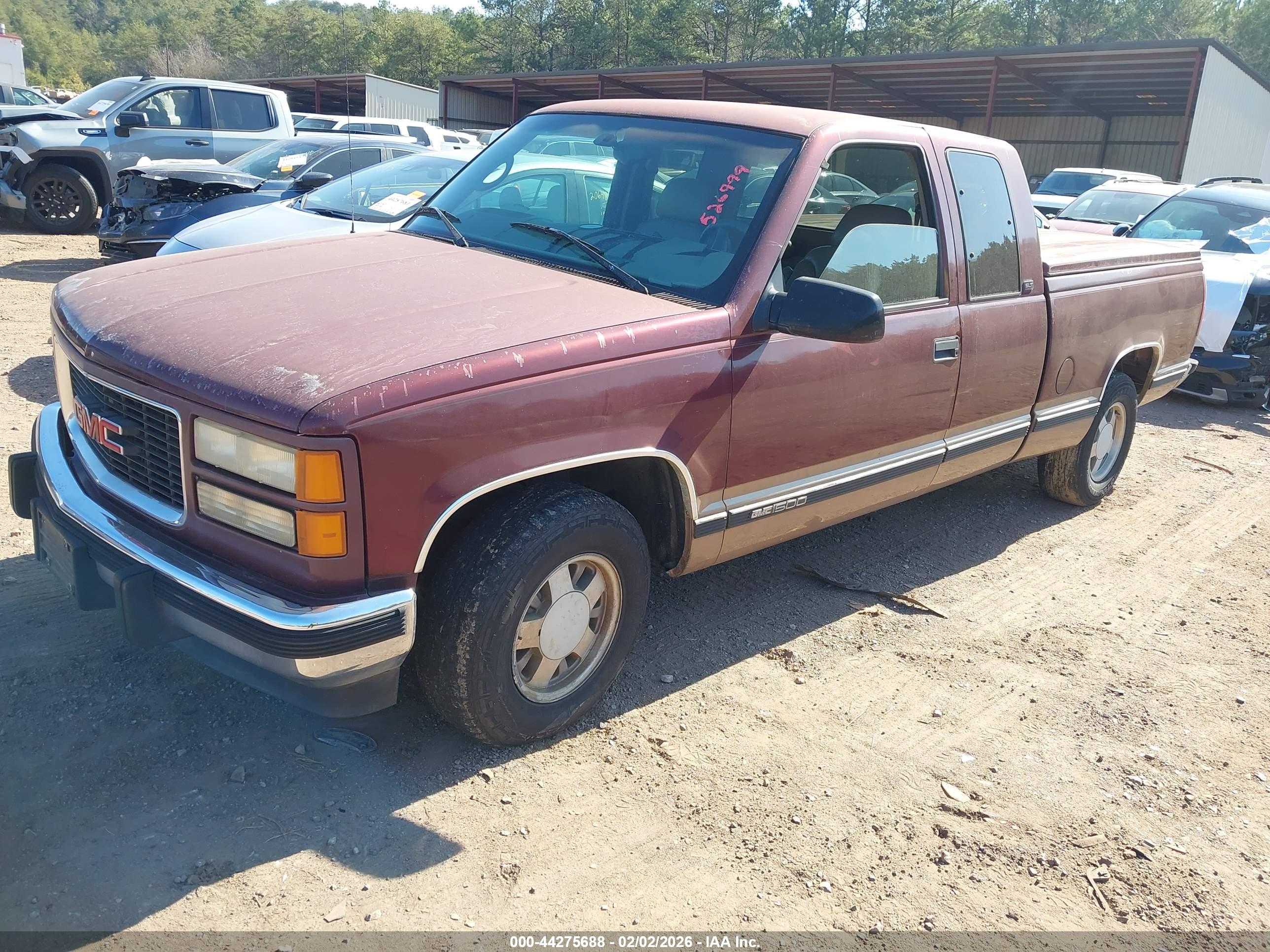 GMC SIERRA image 2