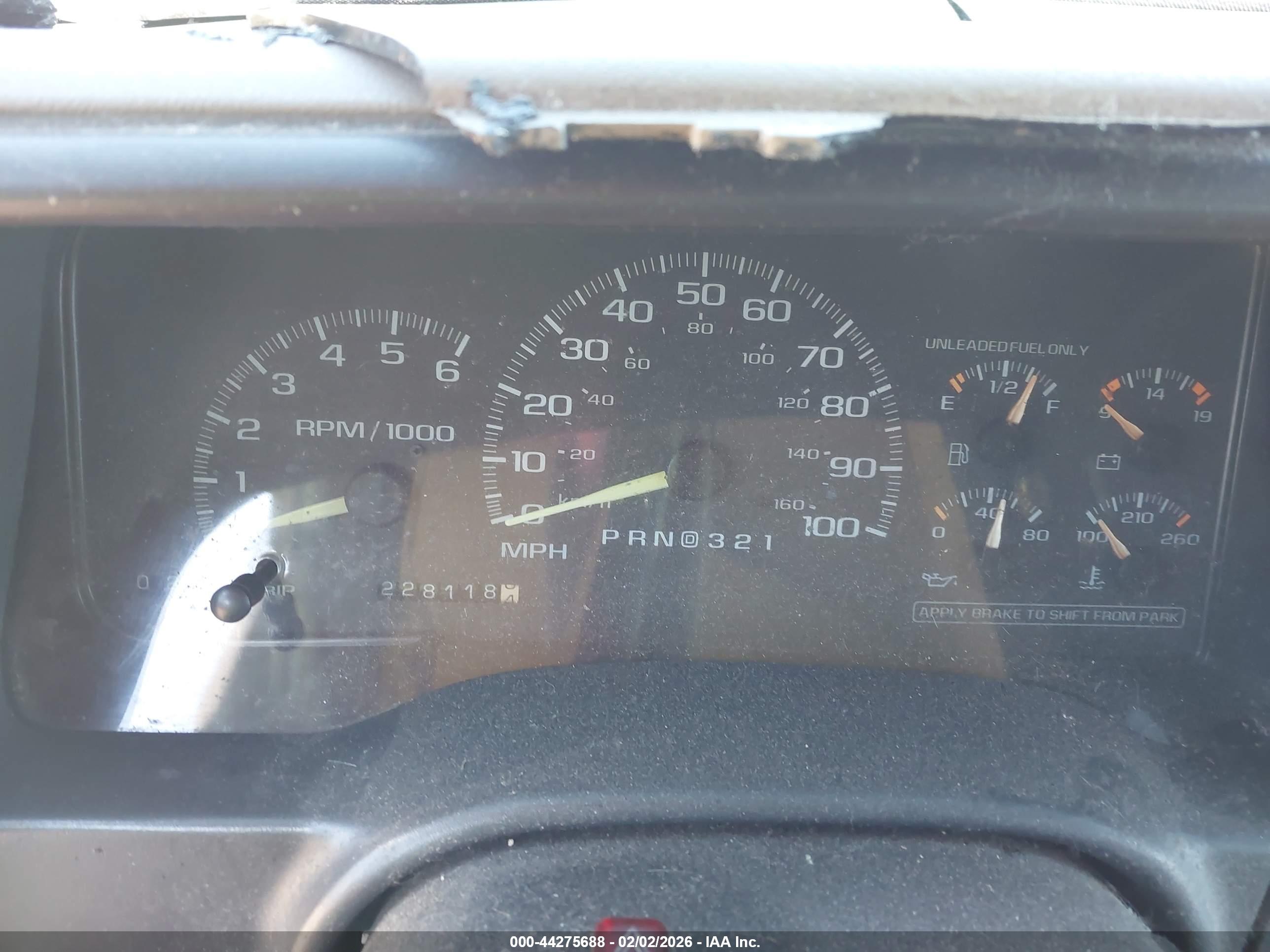 GMC SIERRA image 7