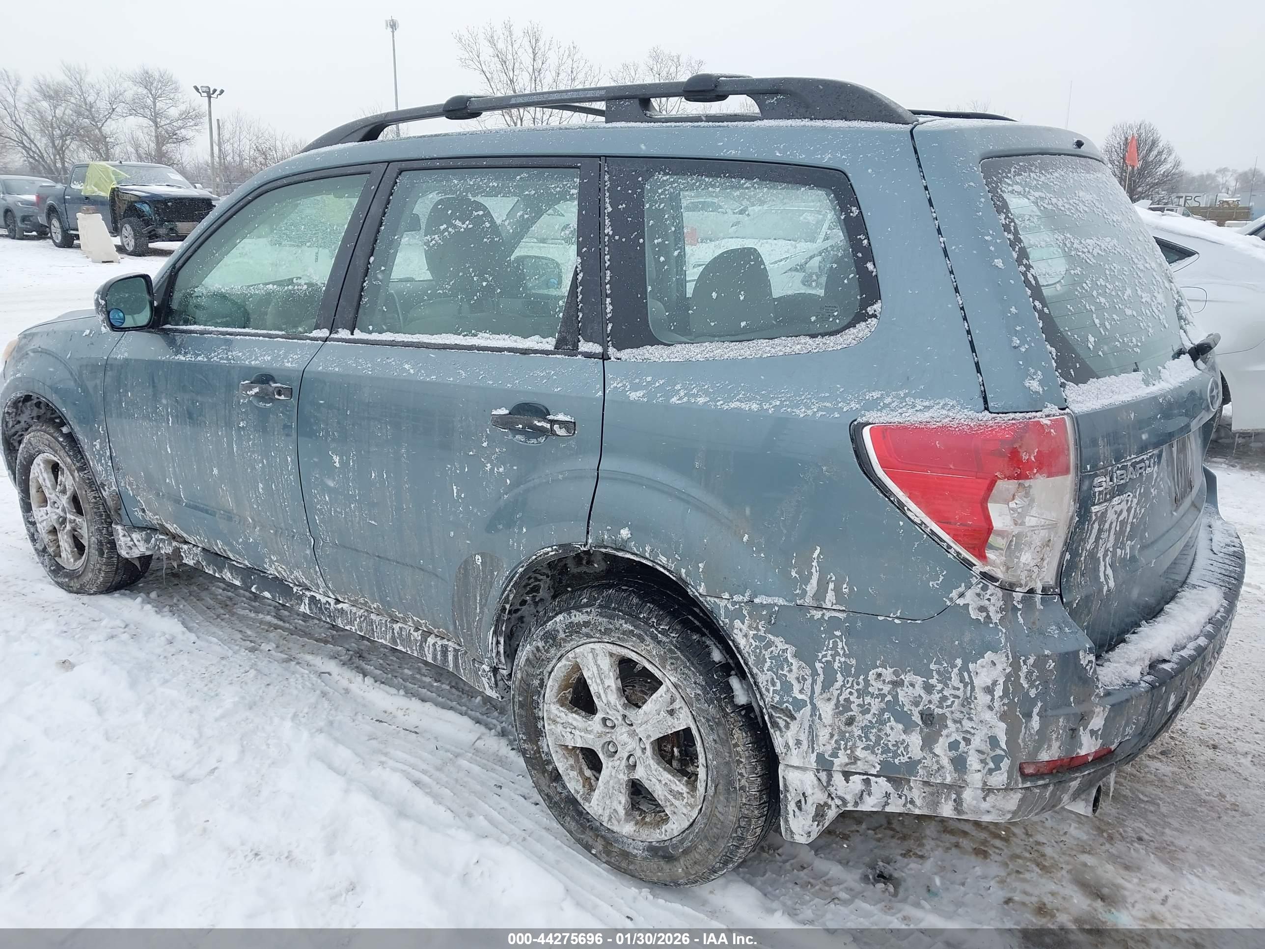 SUBARU FORESTER image 3
