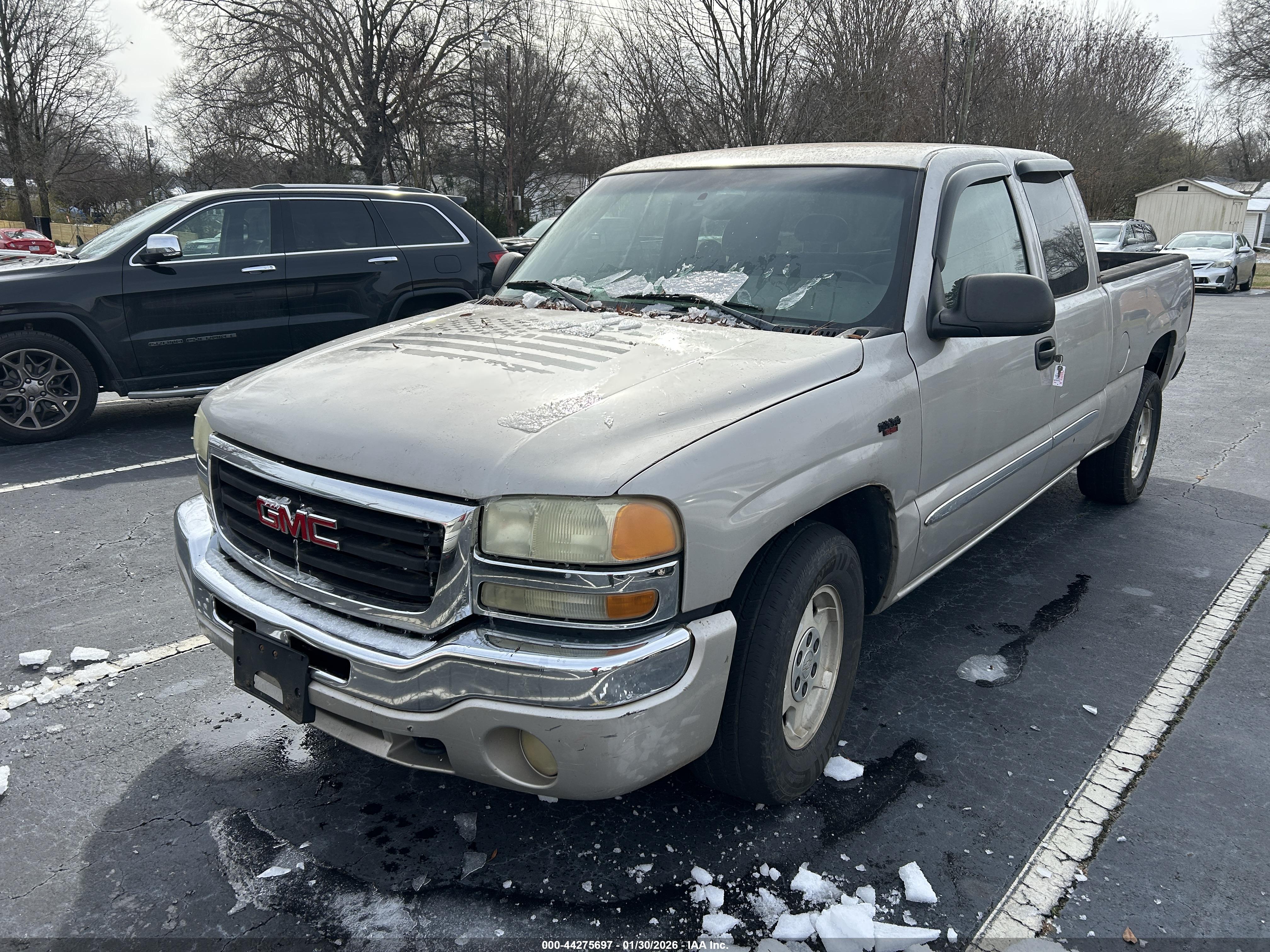 GMC SIERRA image 2