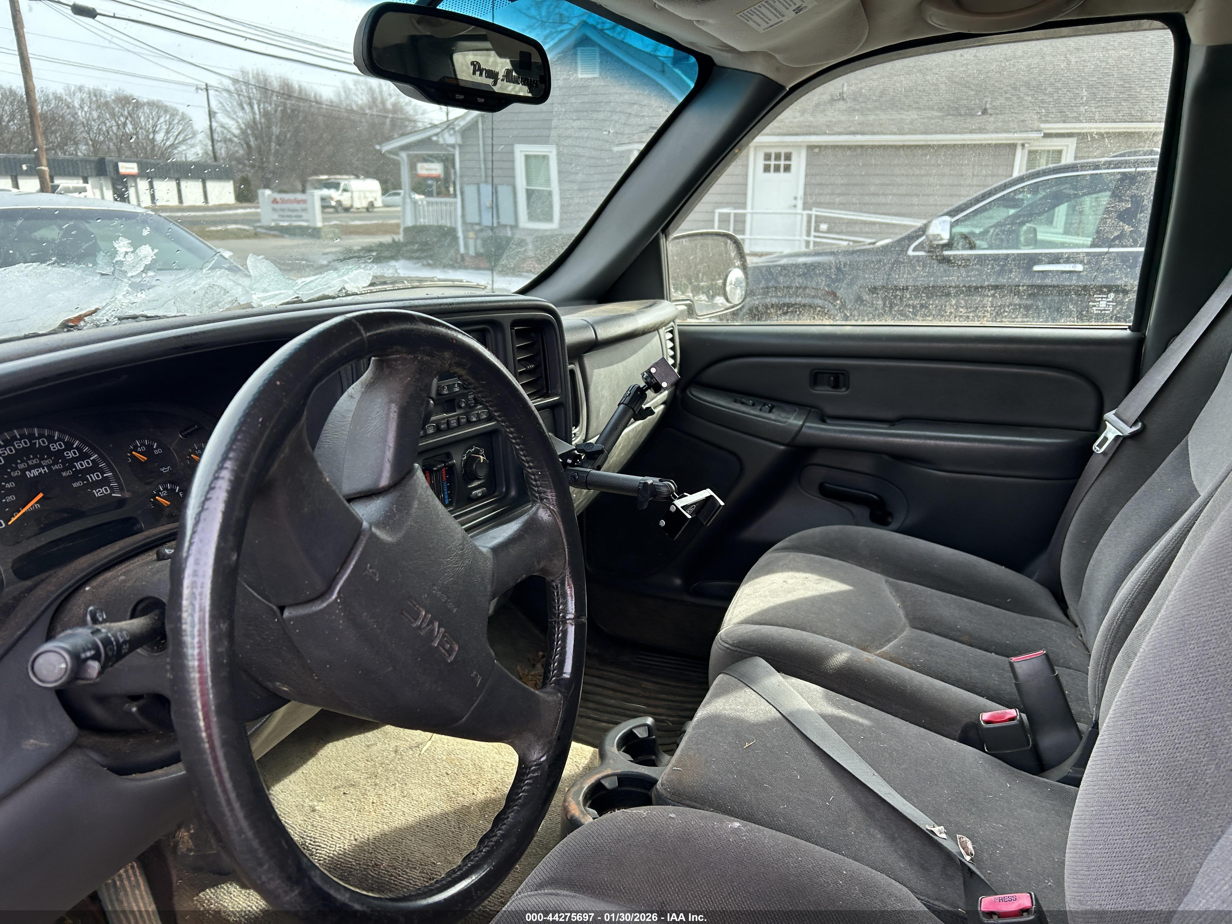 GMC SIERRA image 5