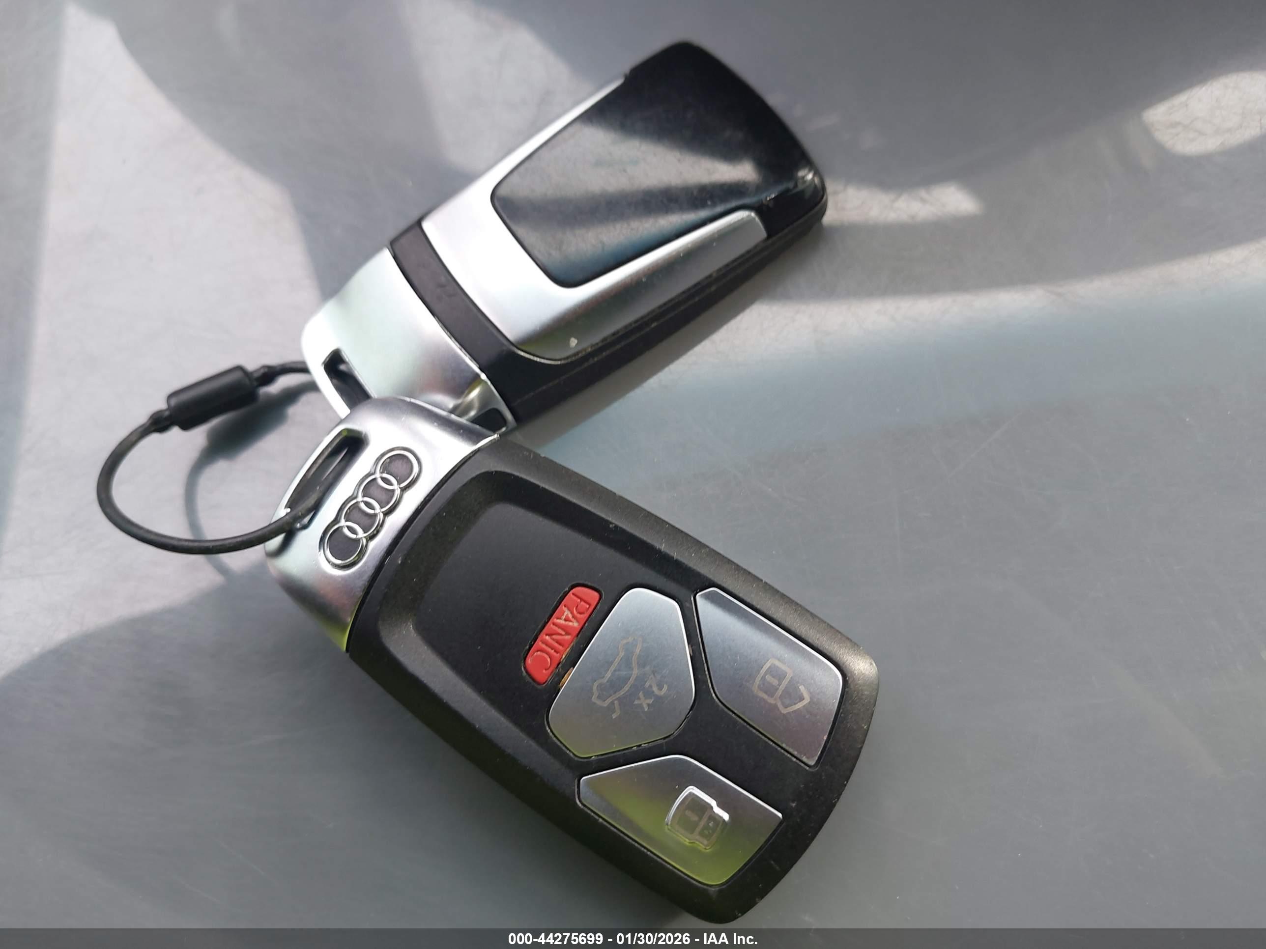 AUDI A4 image 11
