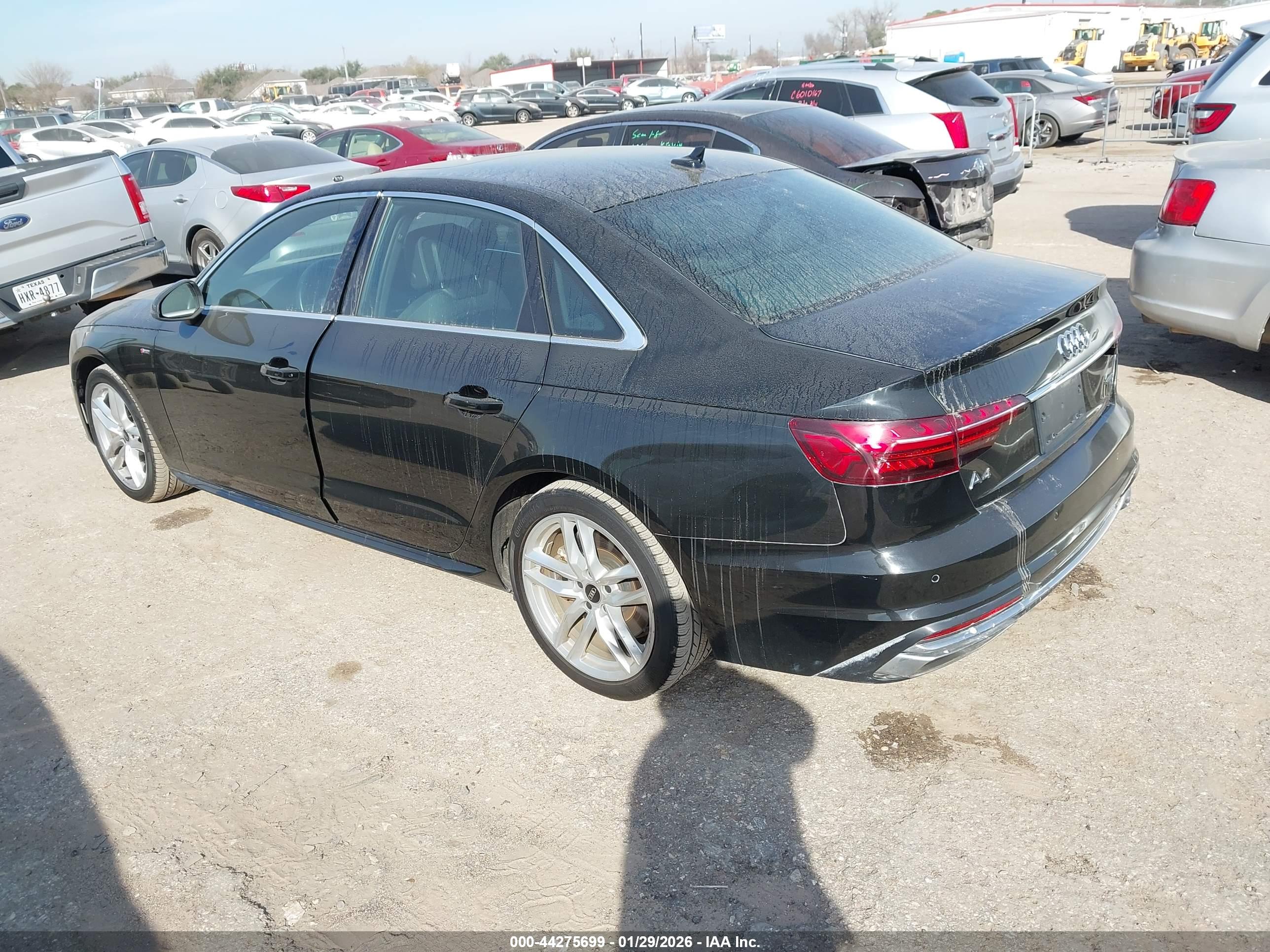 AUDI A4 image 3