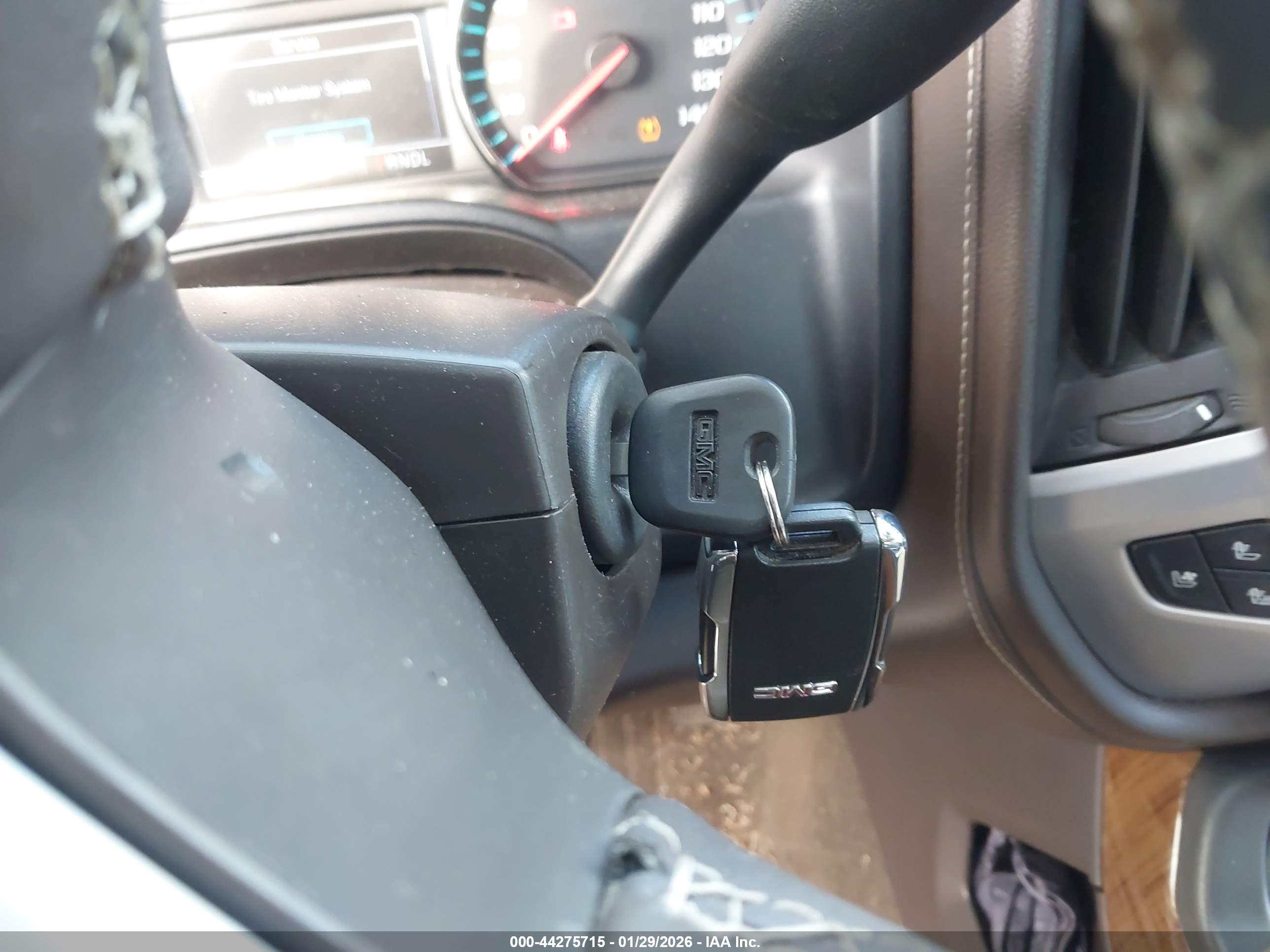GMC SIERRA image 11