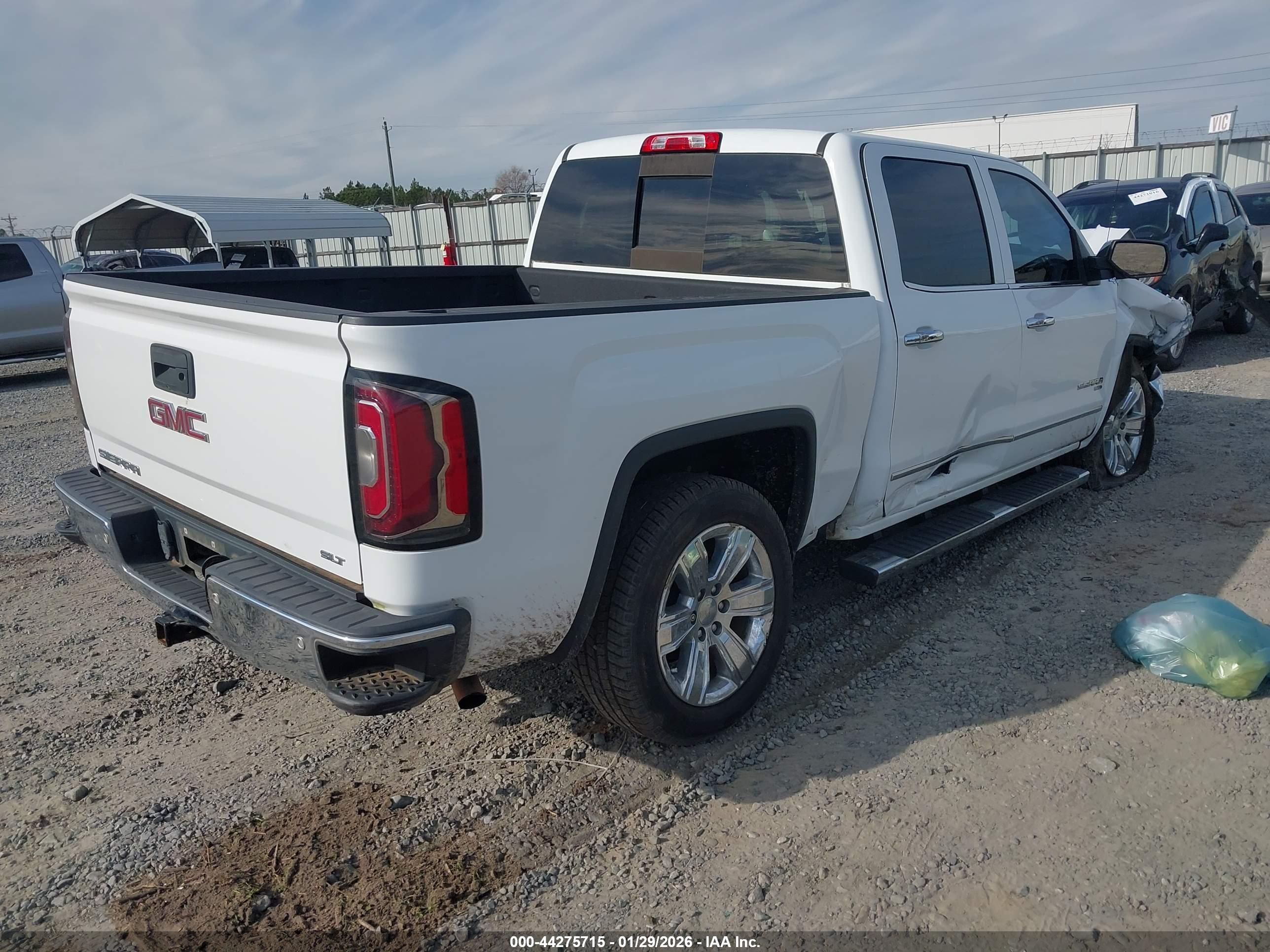 GMC SIERRA image 4