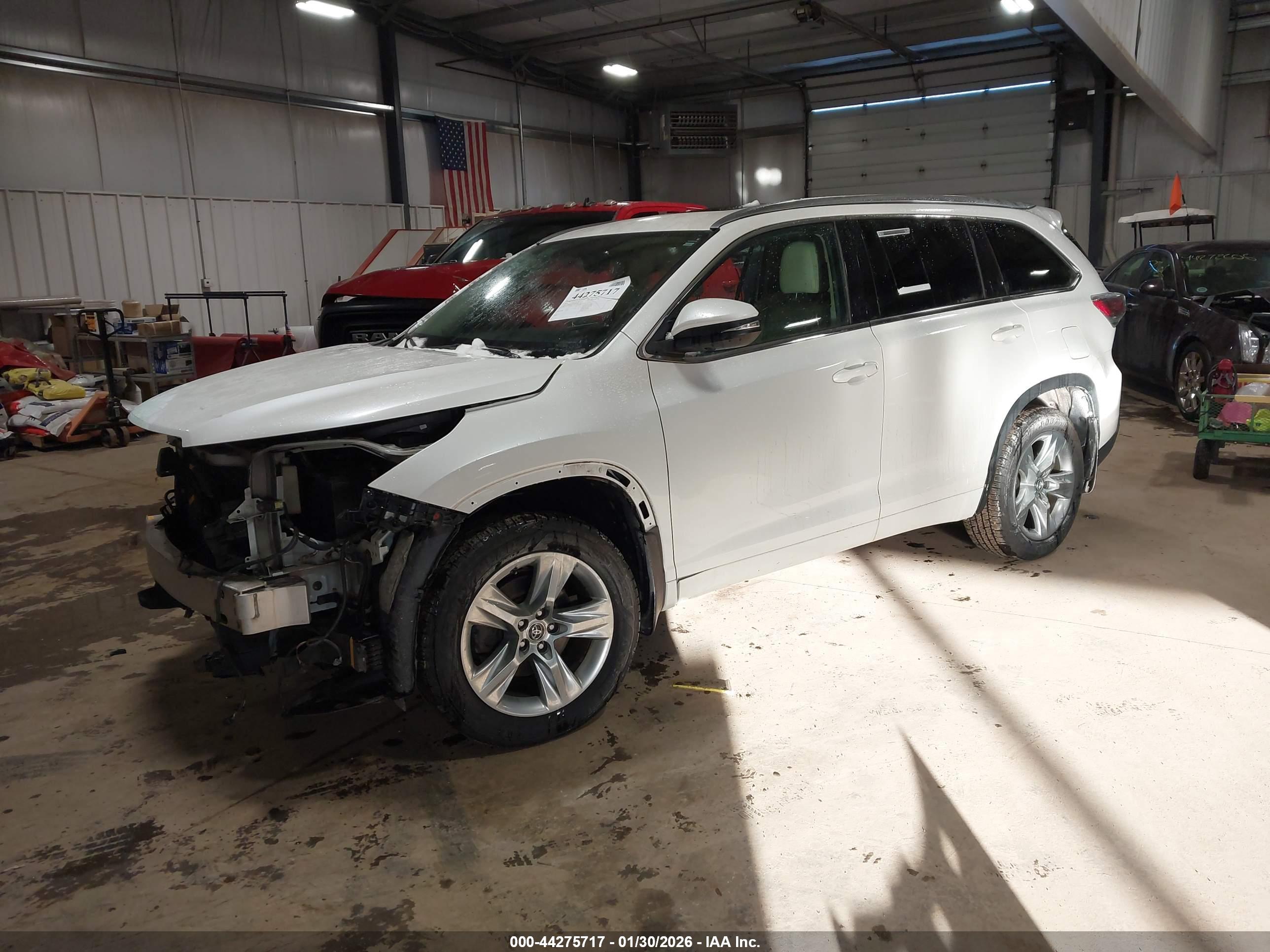TOYOTA HIGHLANDER image 2