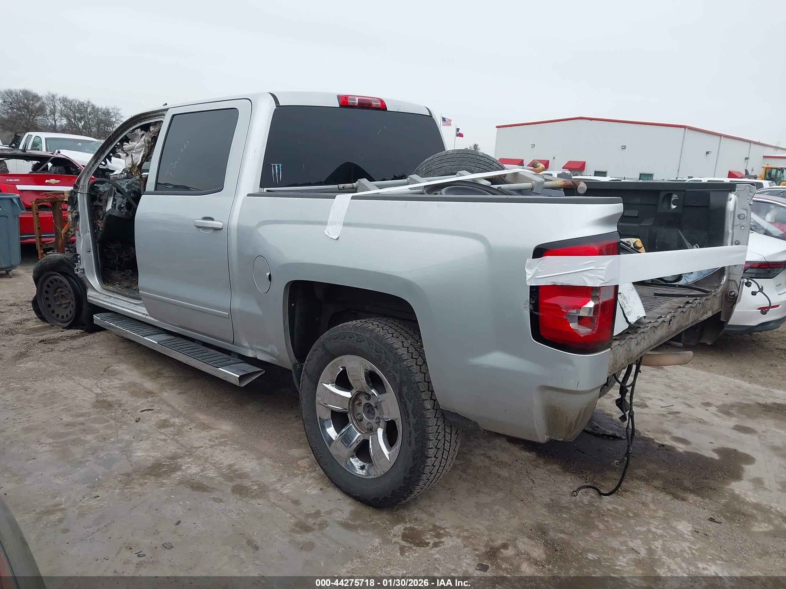 CHEVROLET SILVERADO image 3