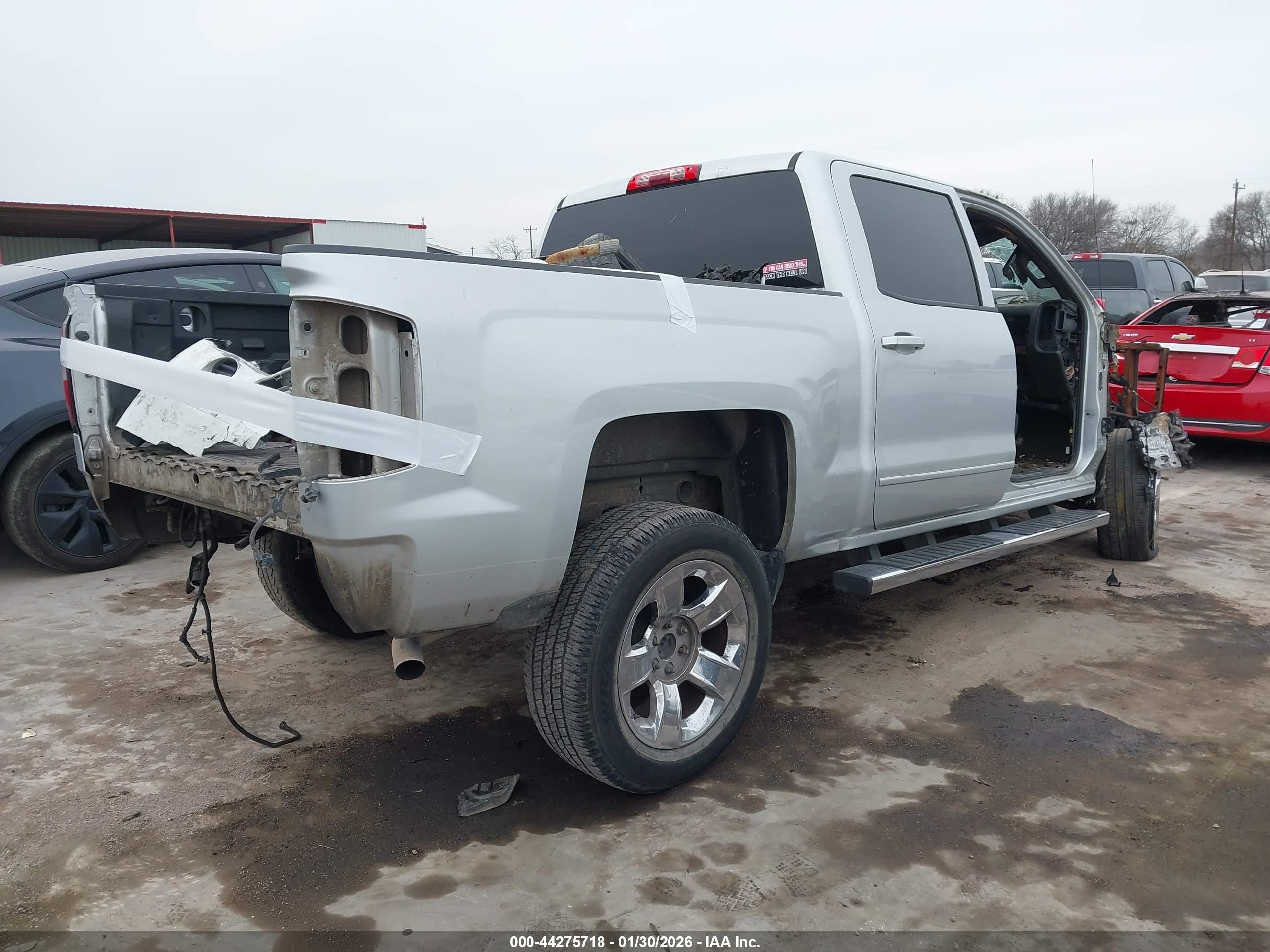 CHEVROLET SILVERADO image 4