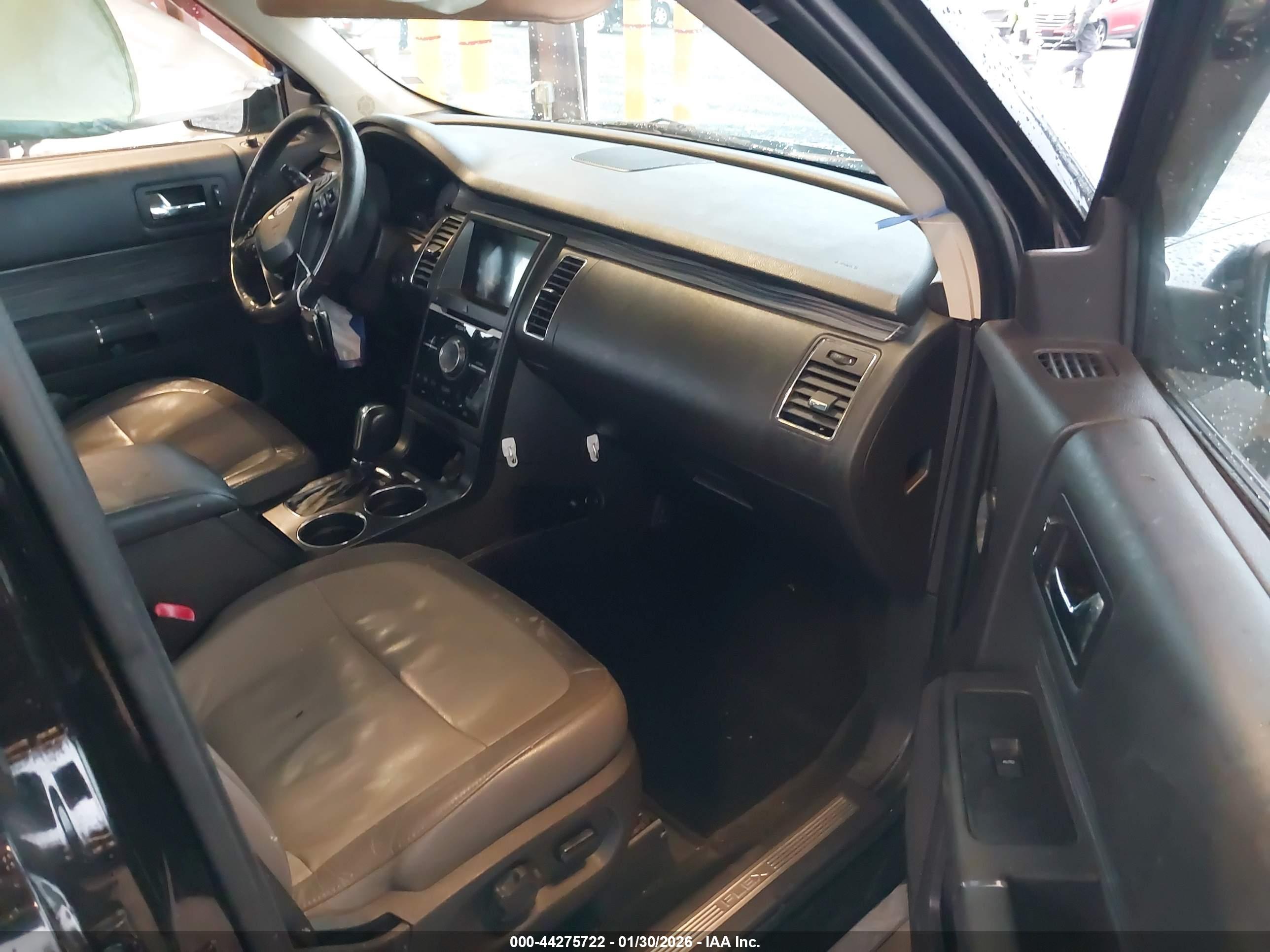 FORD FLEX image 5