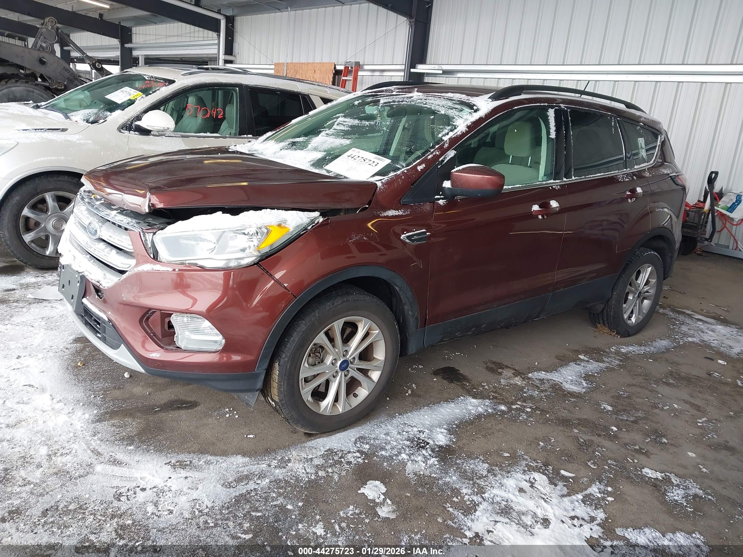 FORD ESCAPE image 2