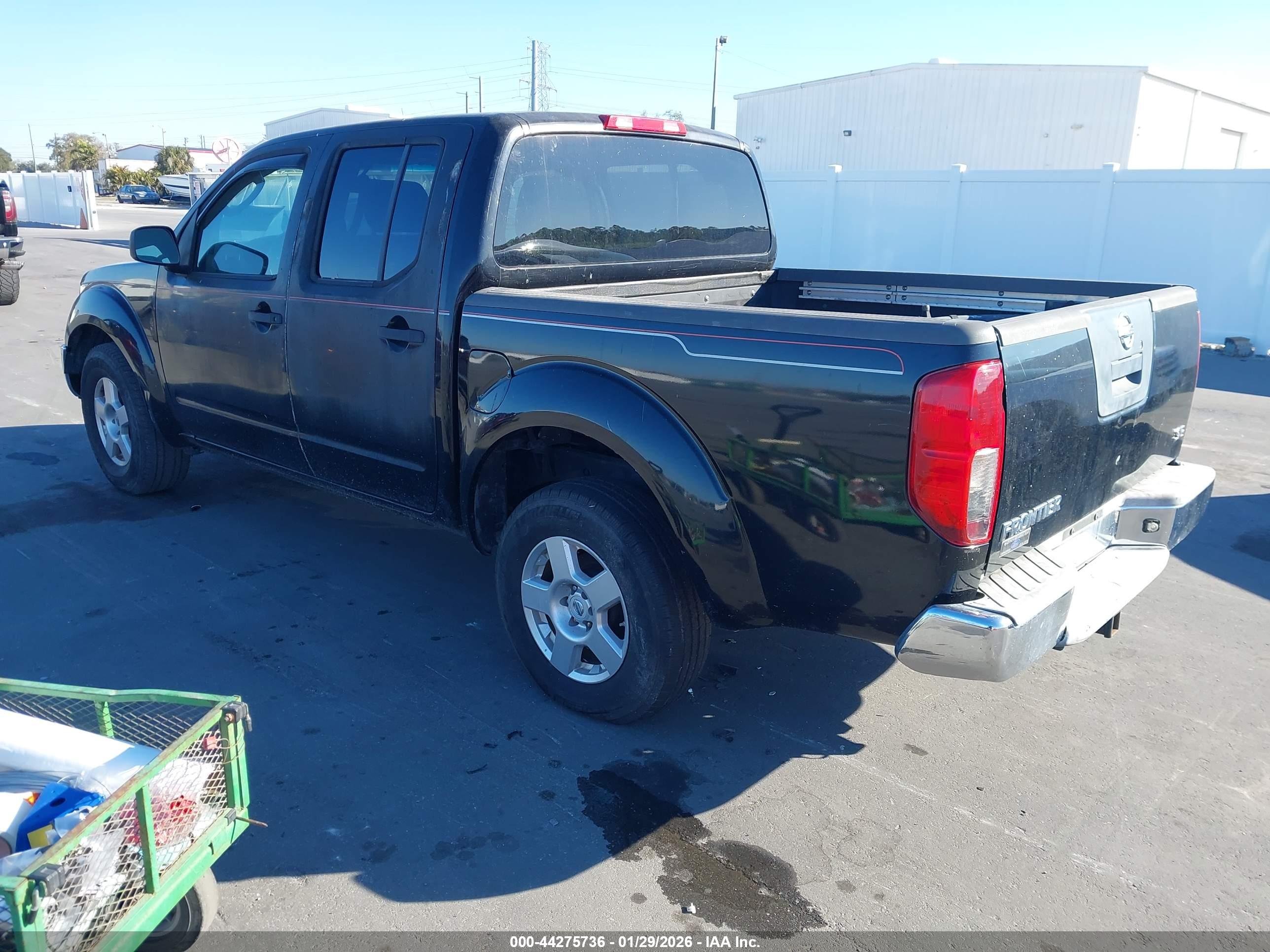 NISSAN FRONTIER image 3