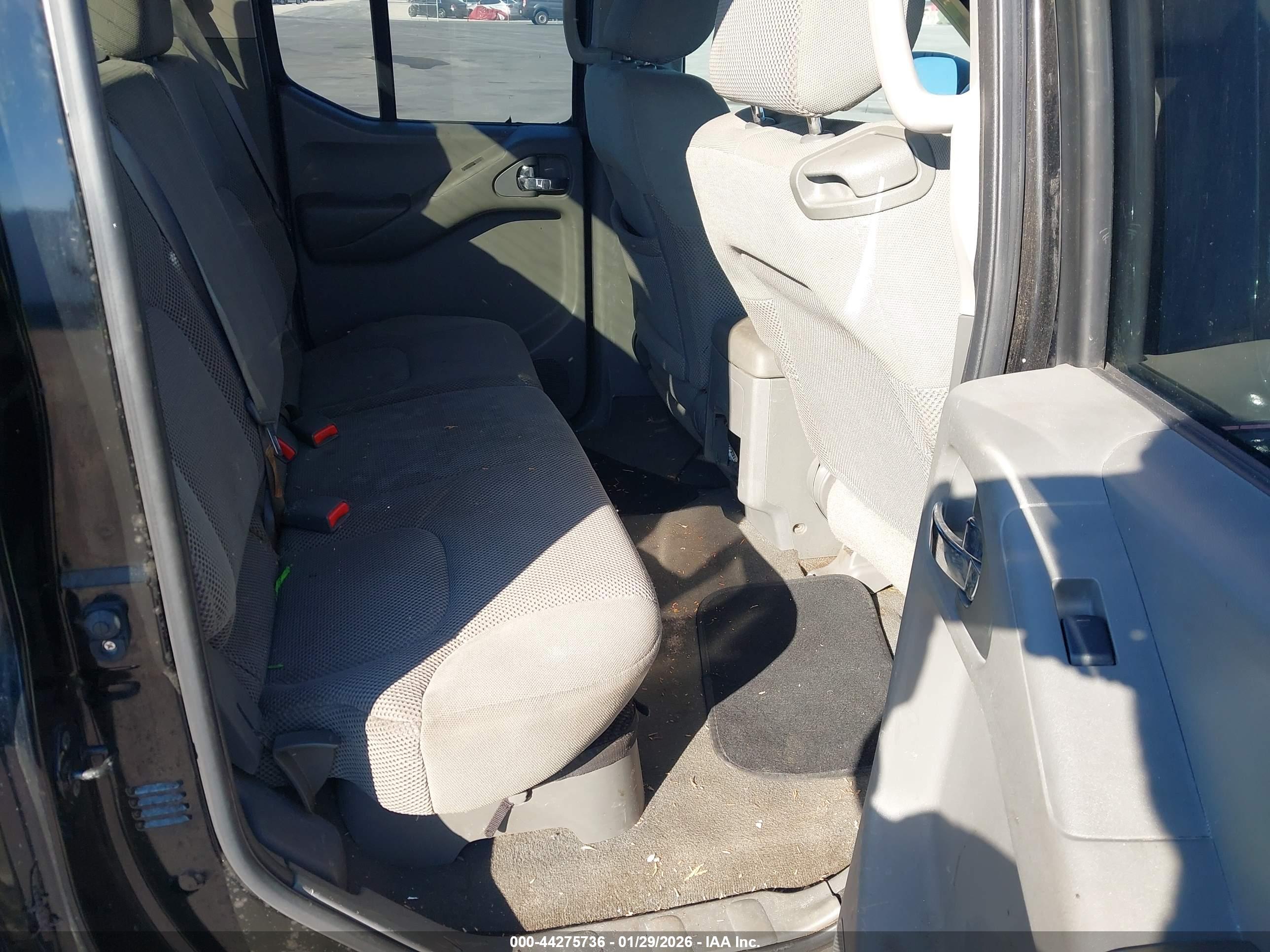 NISSAN FRONTIER image 8
