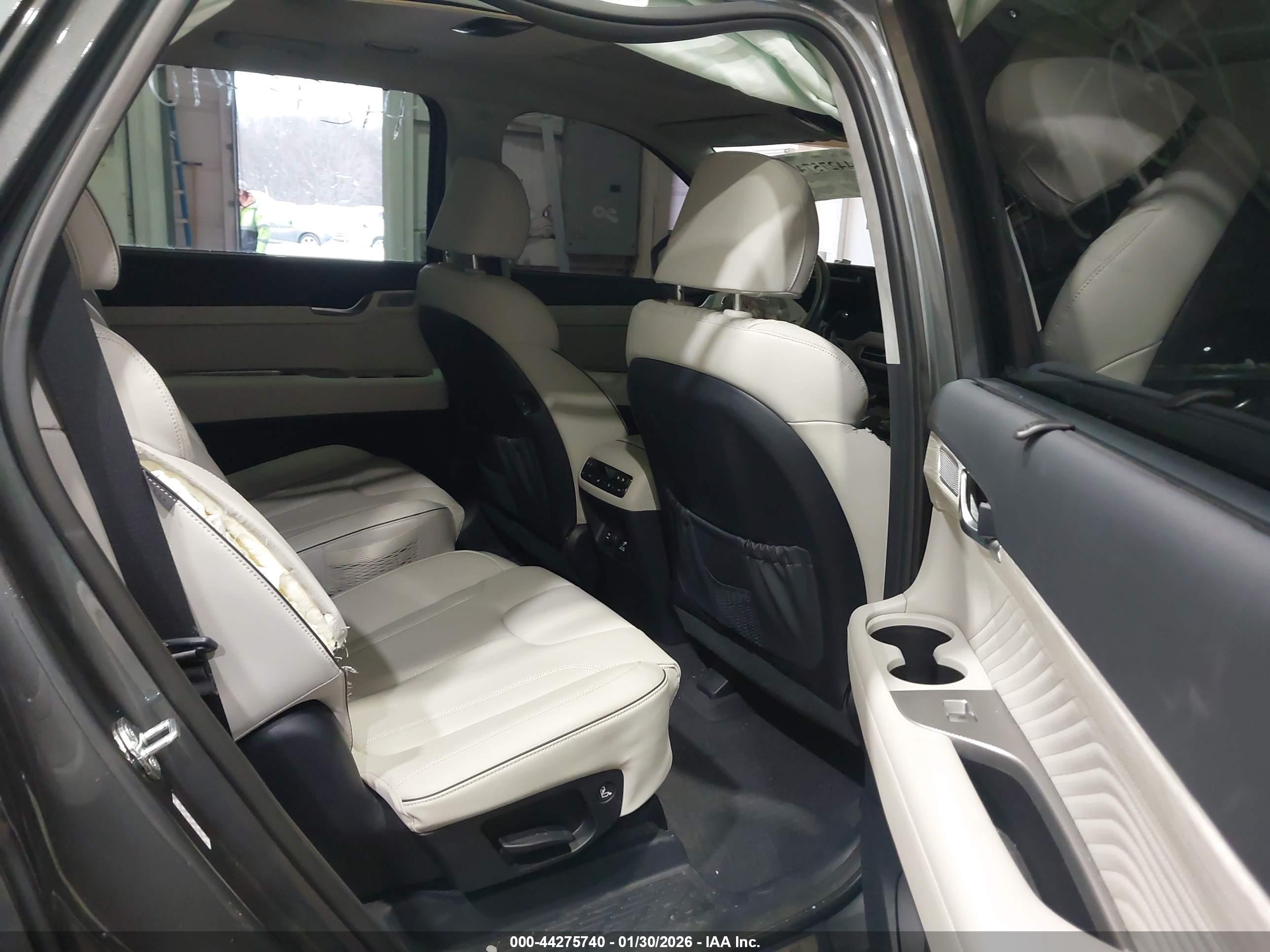 HYUNDAI PALISADE image 8