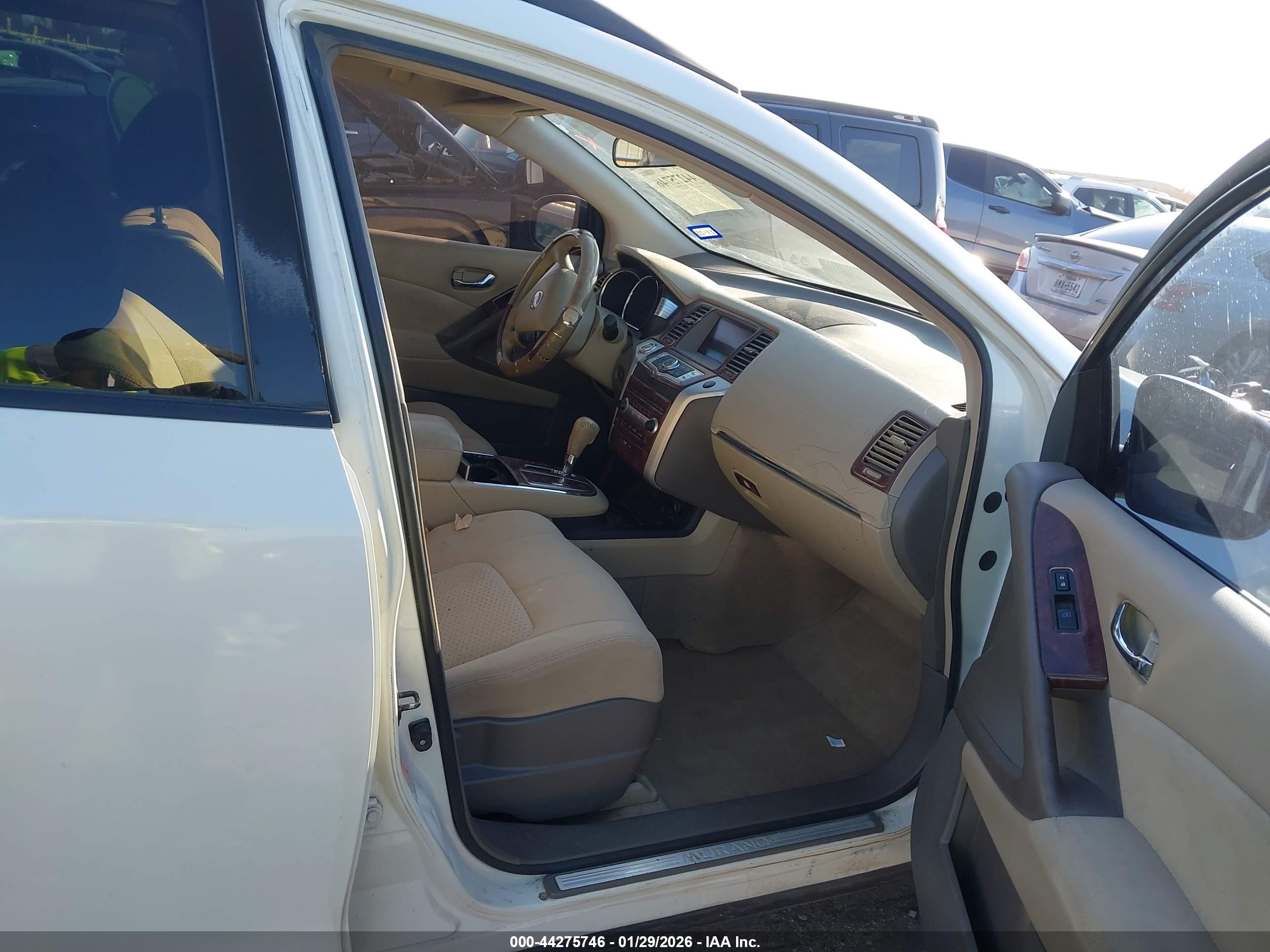 NISSAN MURANO image 5