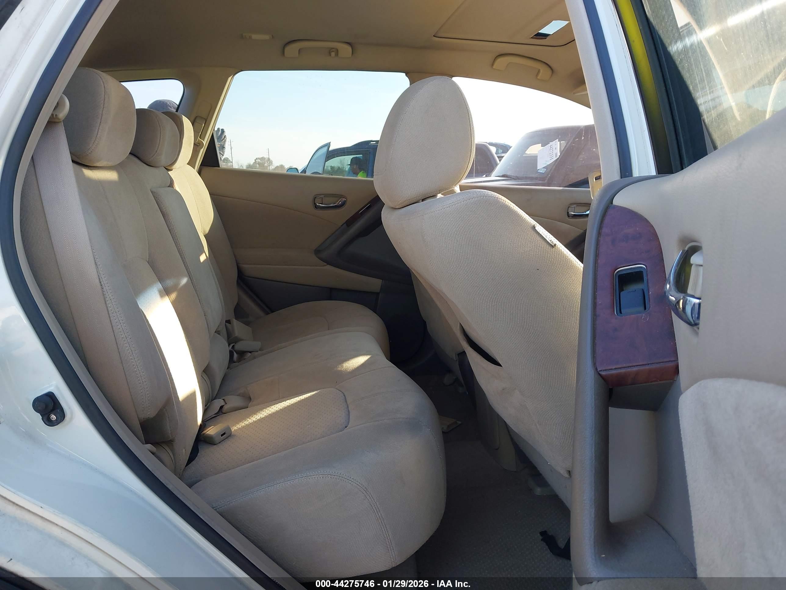 NISSAN MURANO image 8