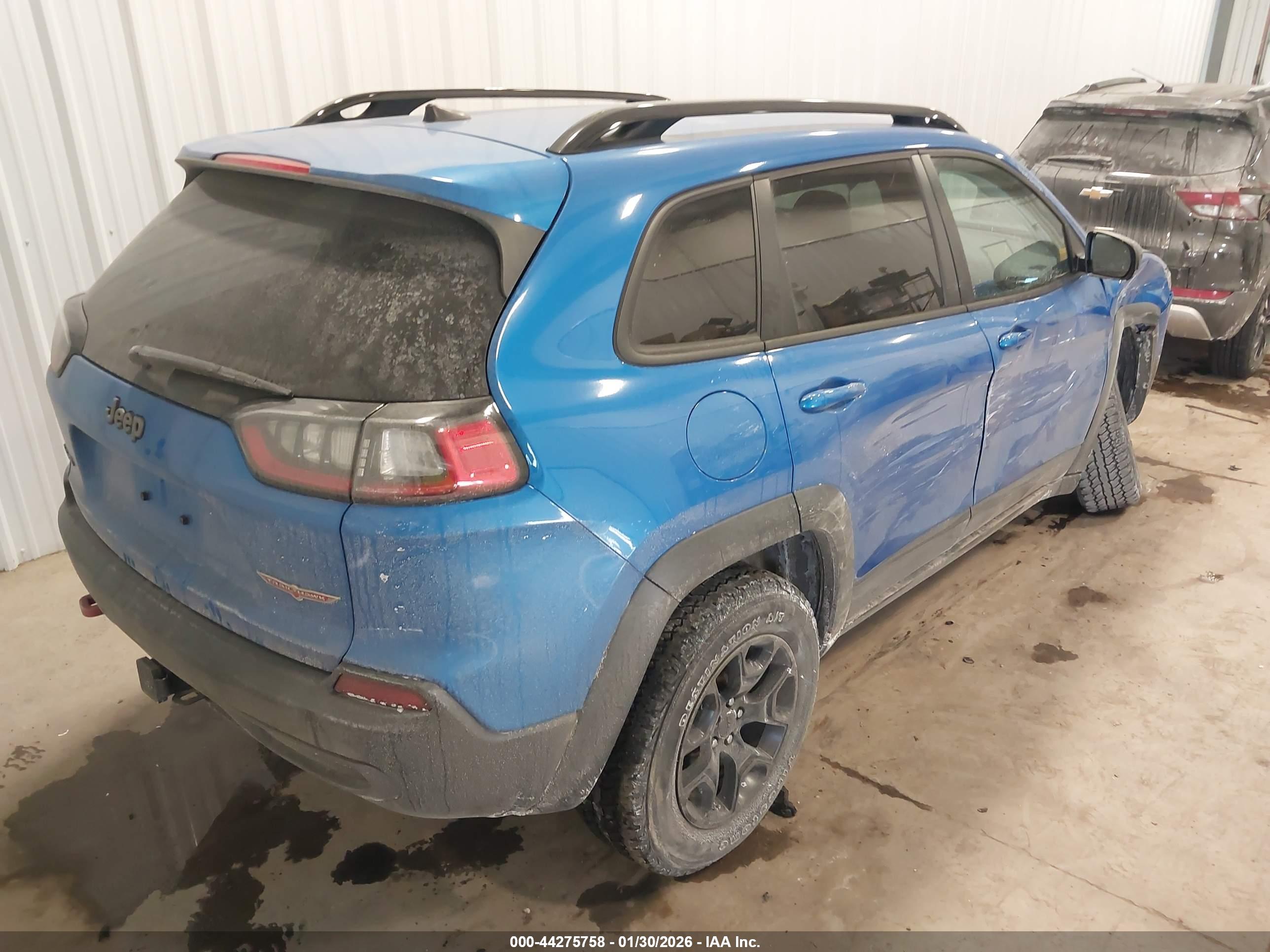 JEEP CHEROKEE image 4
