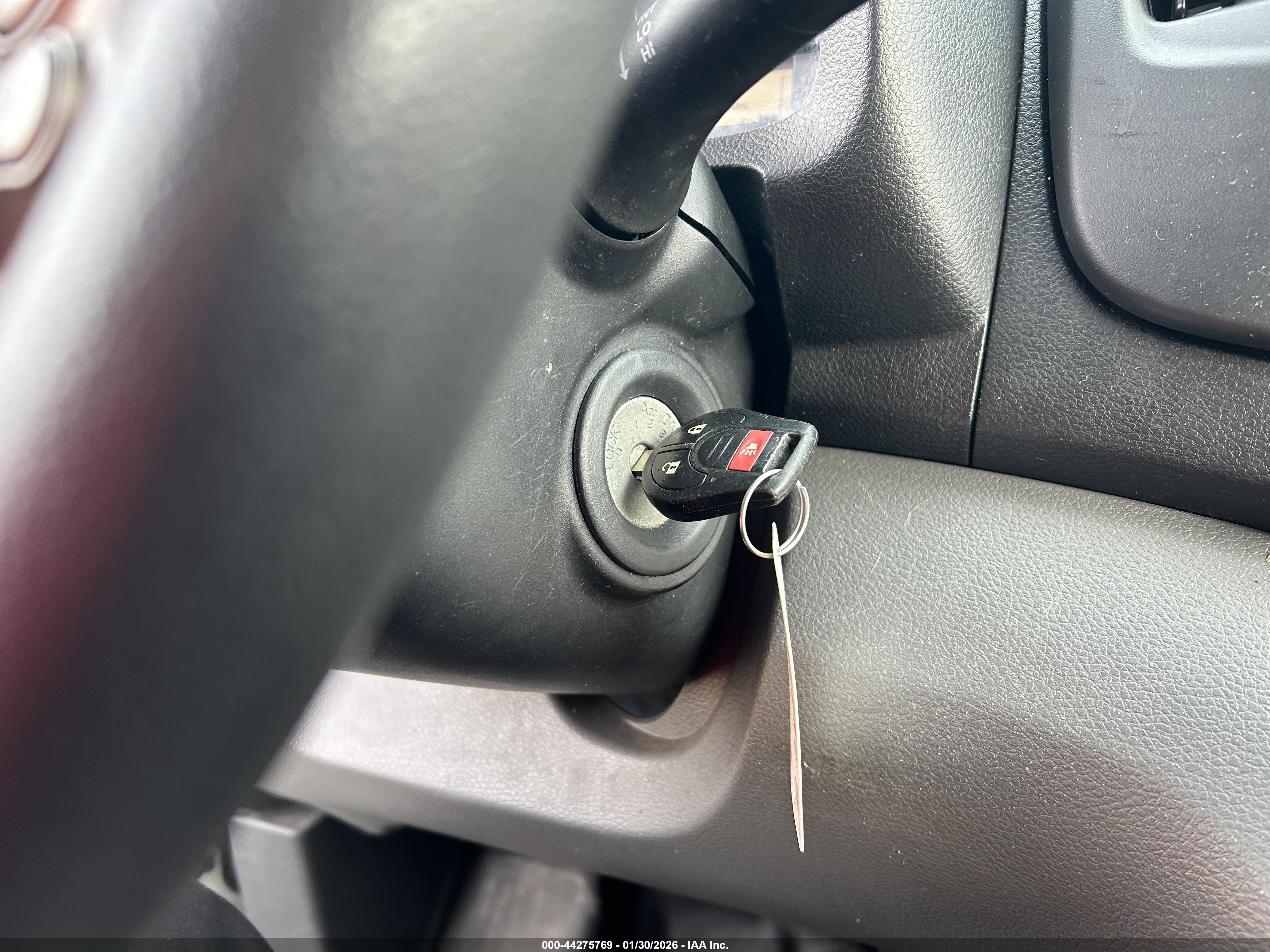 NISSAN NV200 image 11