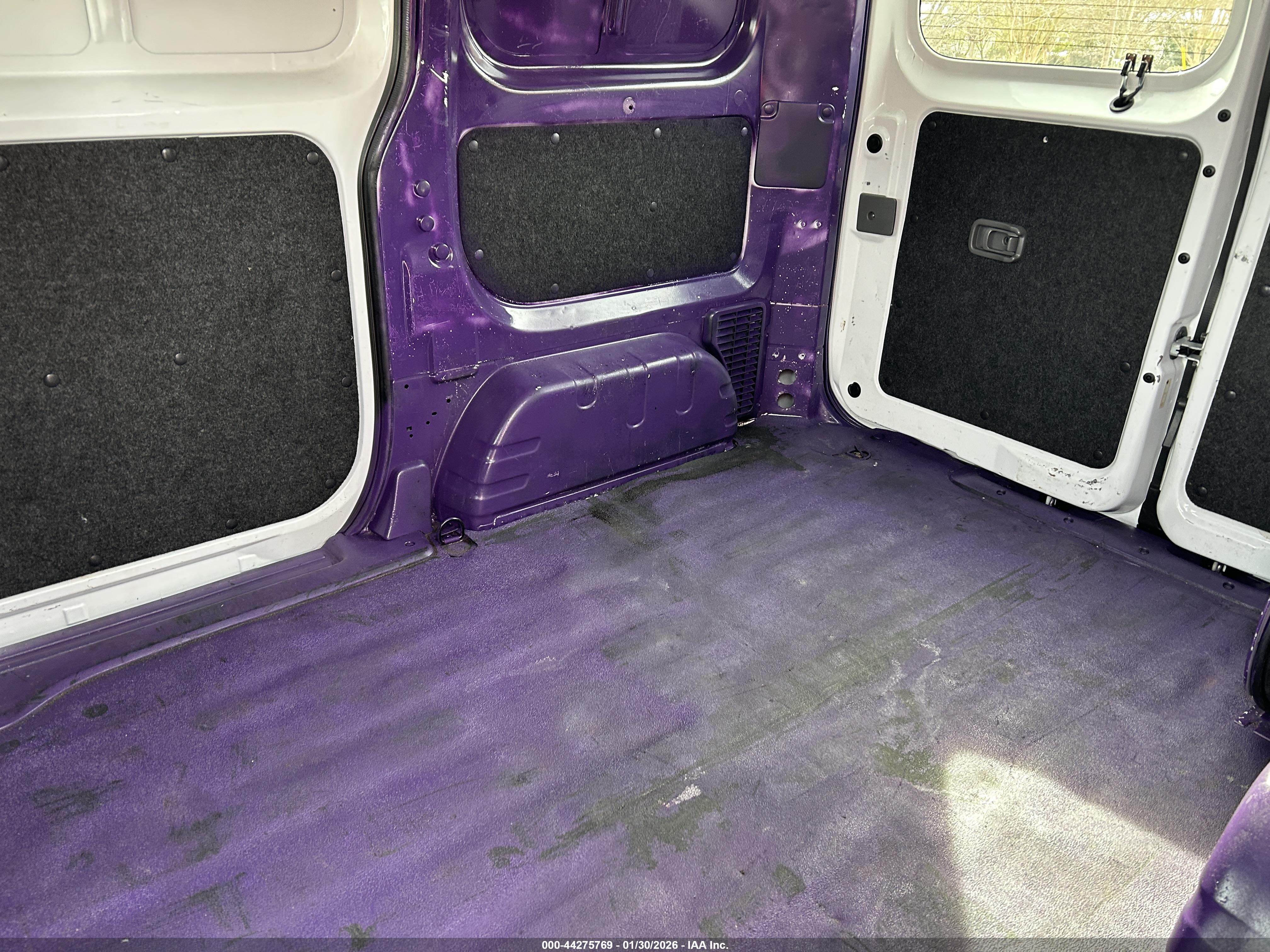 NISSAN NV200 image 6
