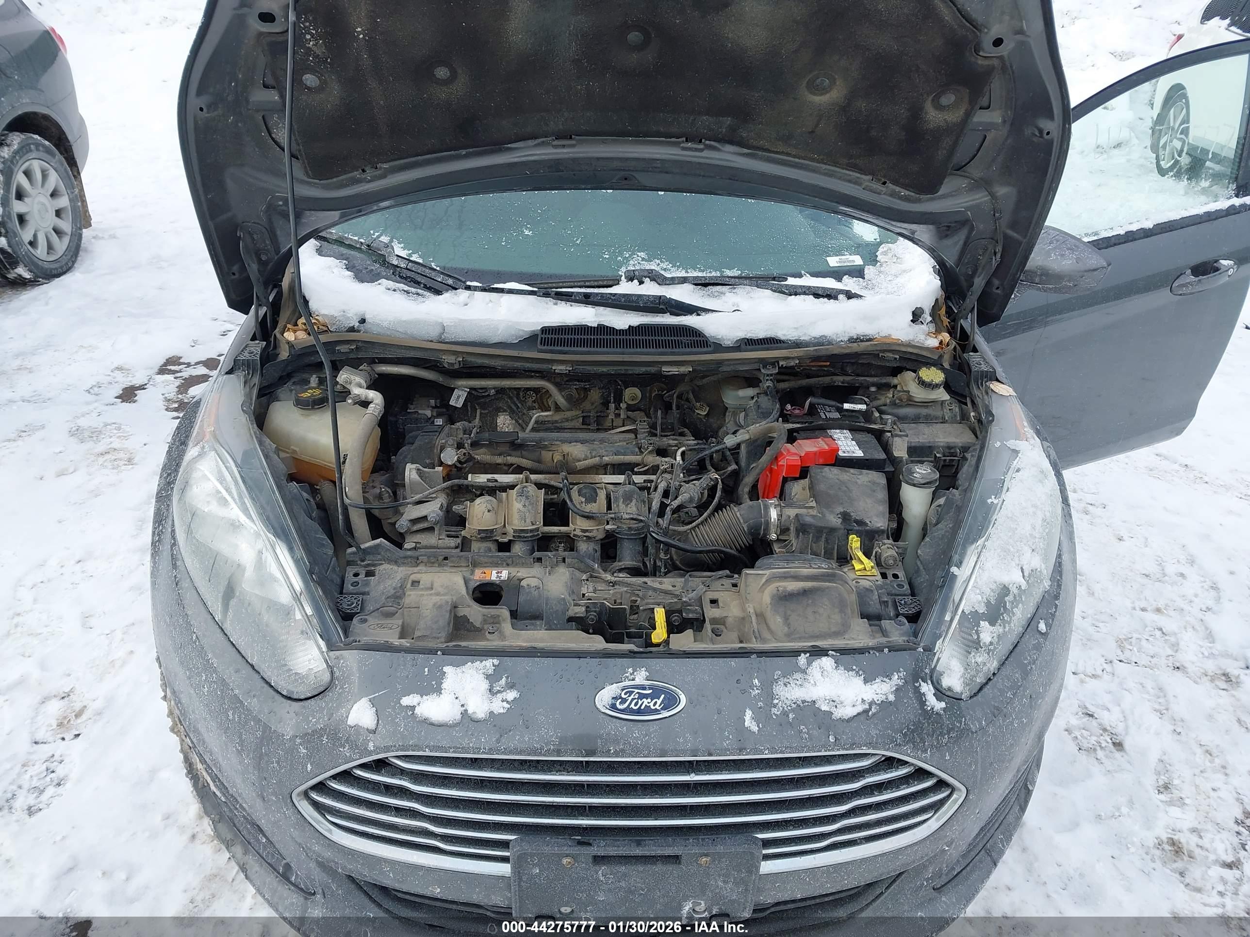 FORD FIESTA image 10