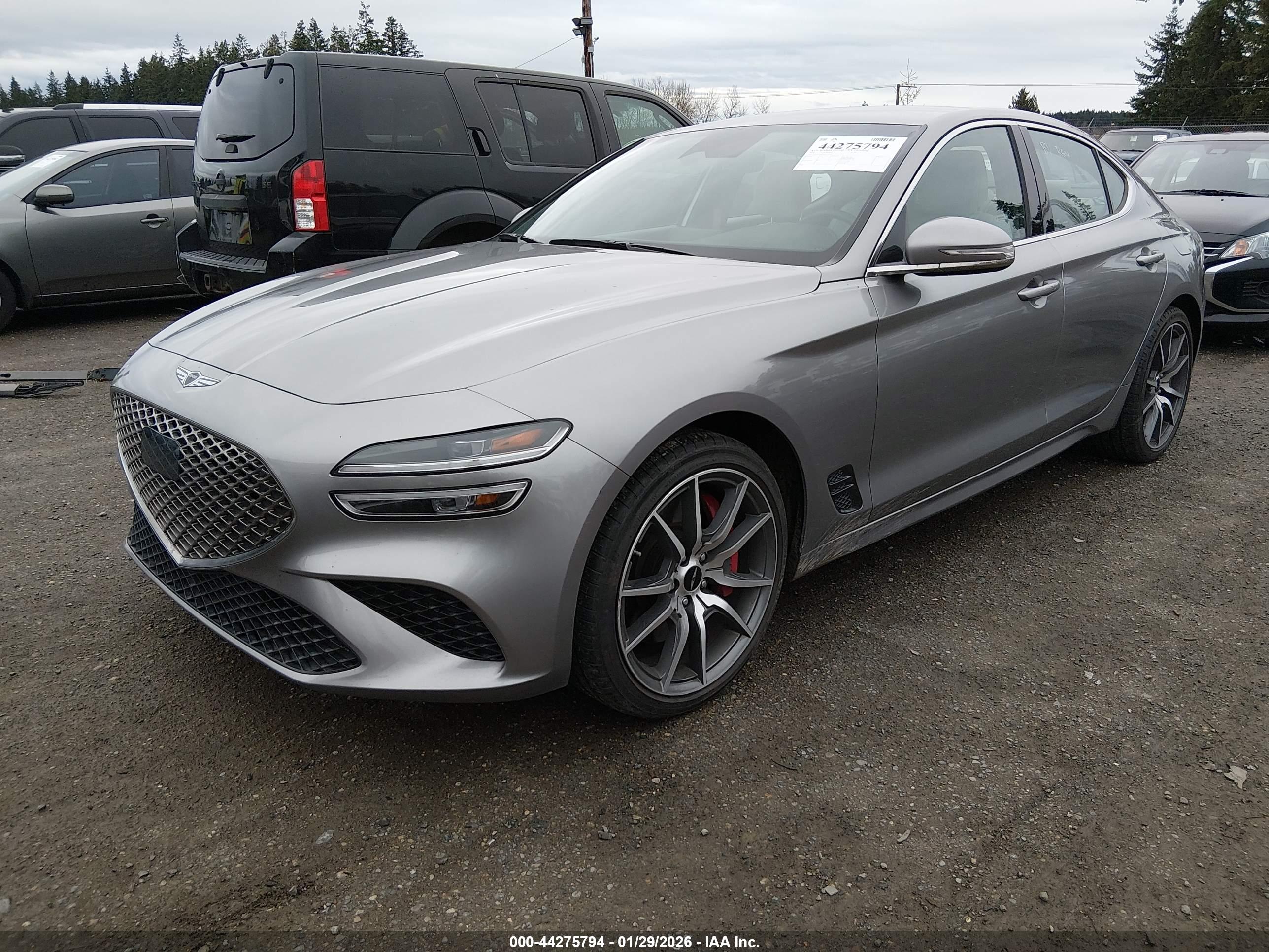 GENESIS G70 image 2