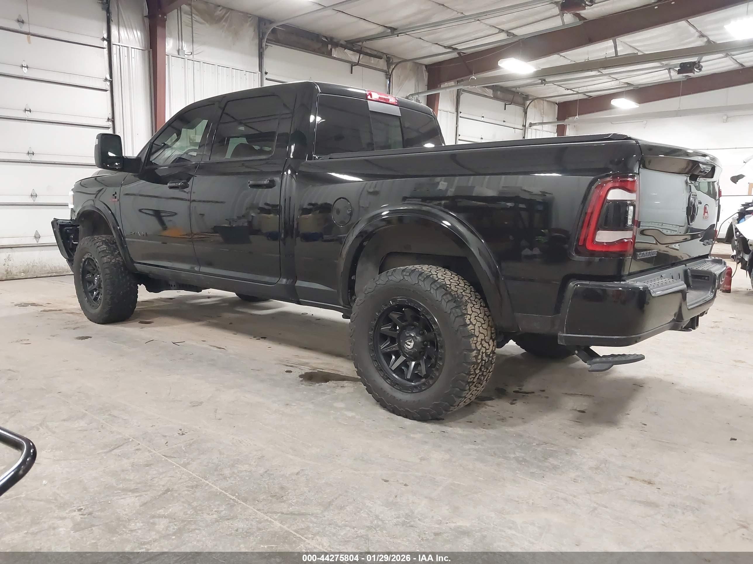 RAM 2500 image 3