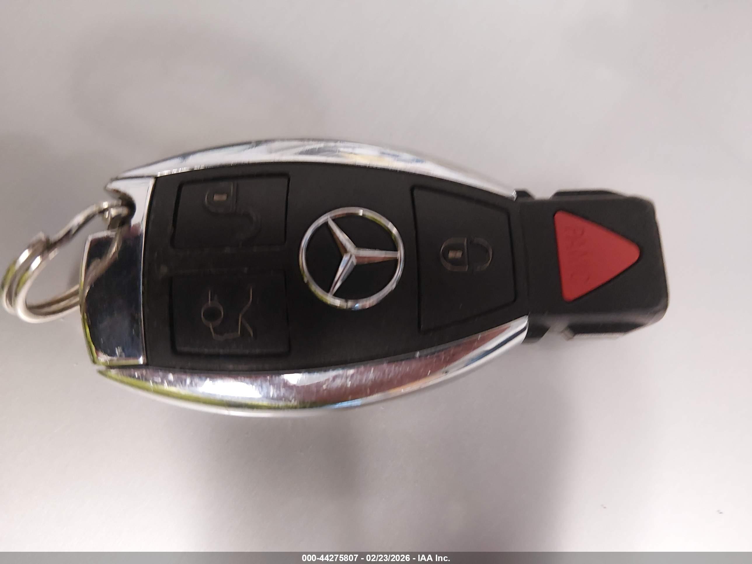 MERCEDES-BENZ GLC image 11