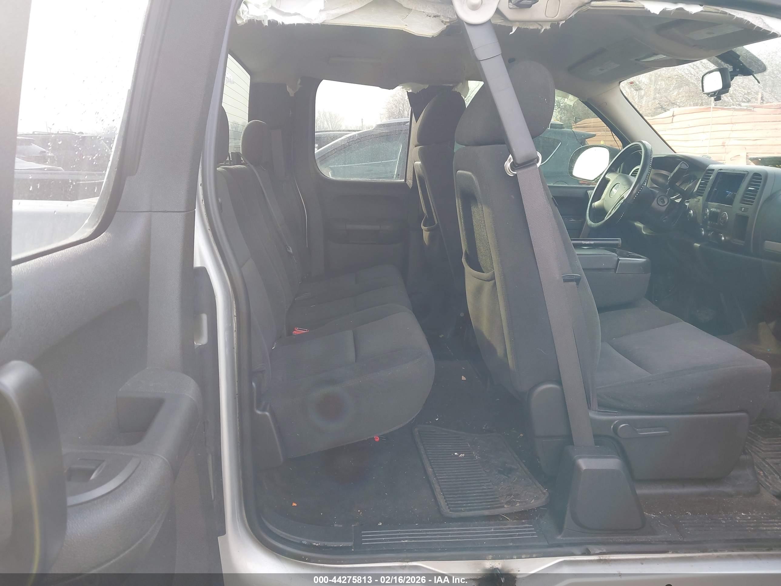 GMC SIERRA image 8