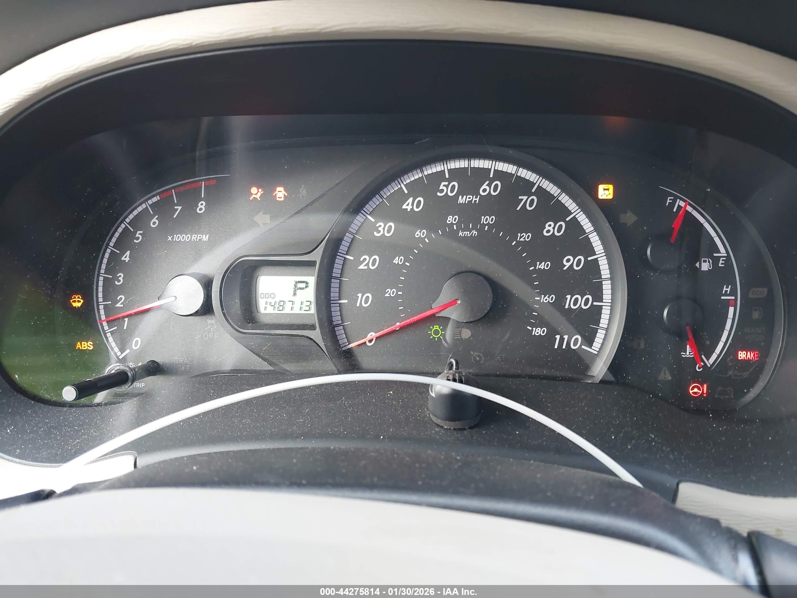 TOYOTA SIENNA image 7