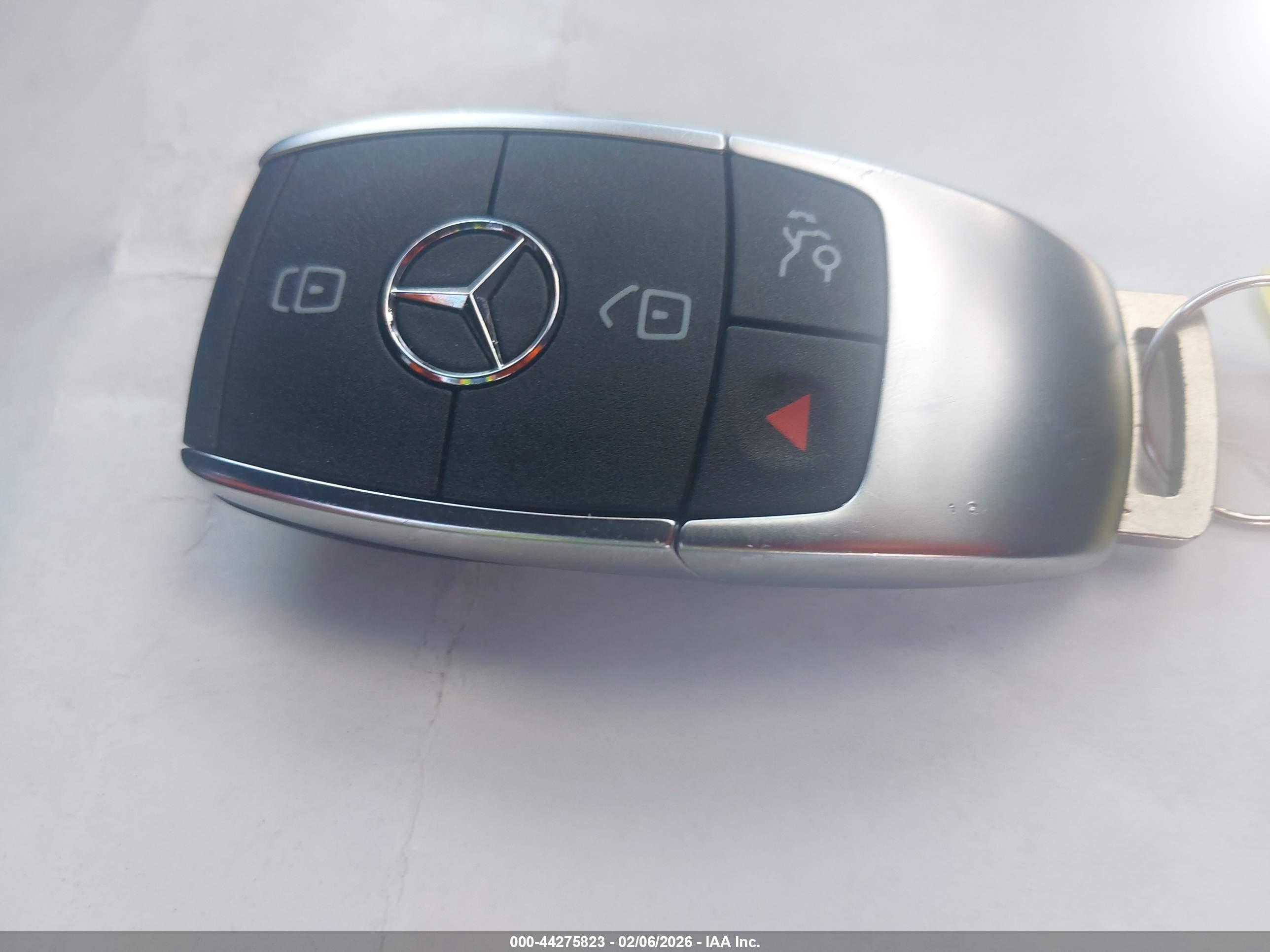 MERCEDES-BENZ GLE image 11