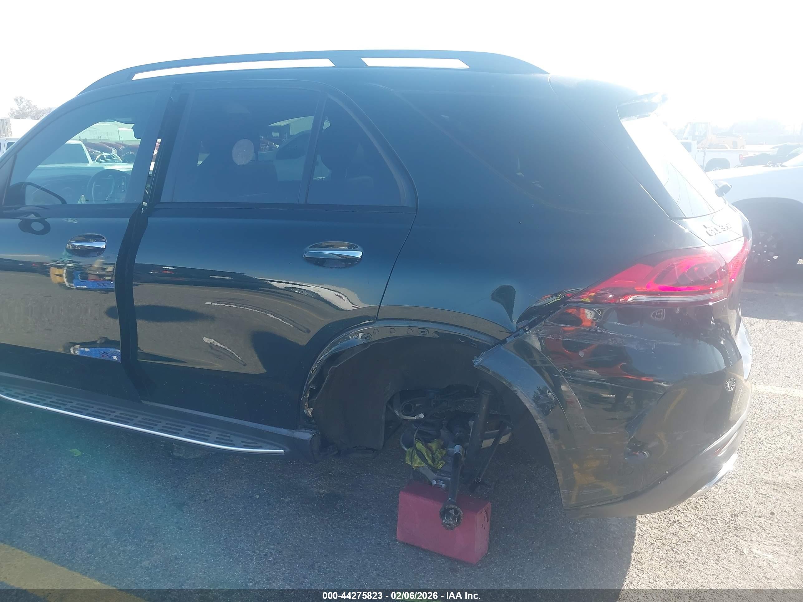 MERCEDES-BENZ GLE image 6
