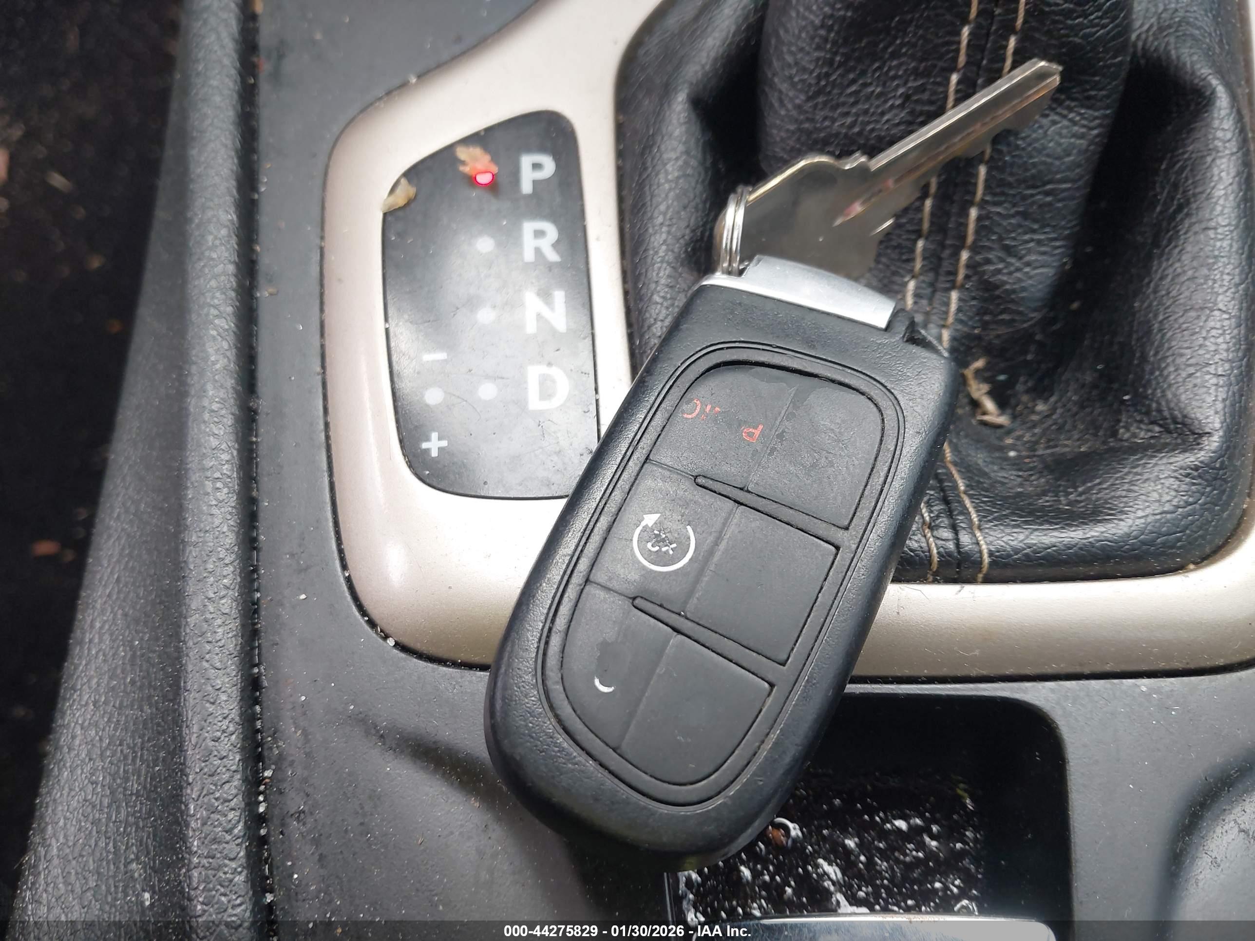 JEEP CHEROKEE image 11
