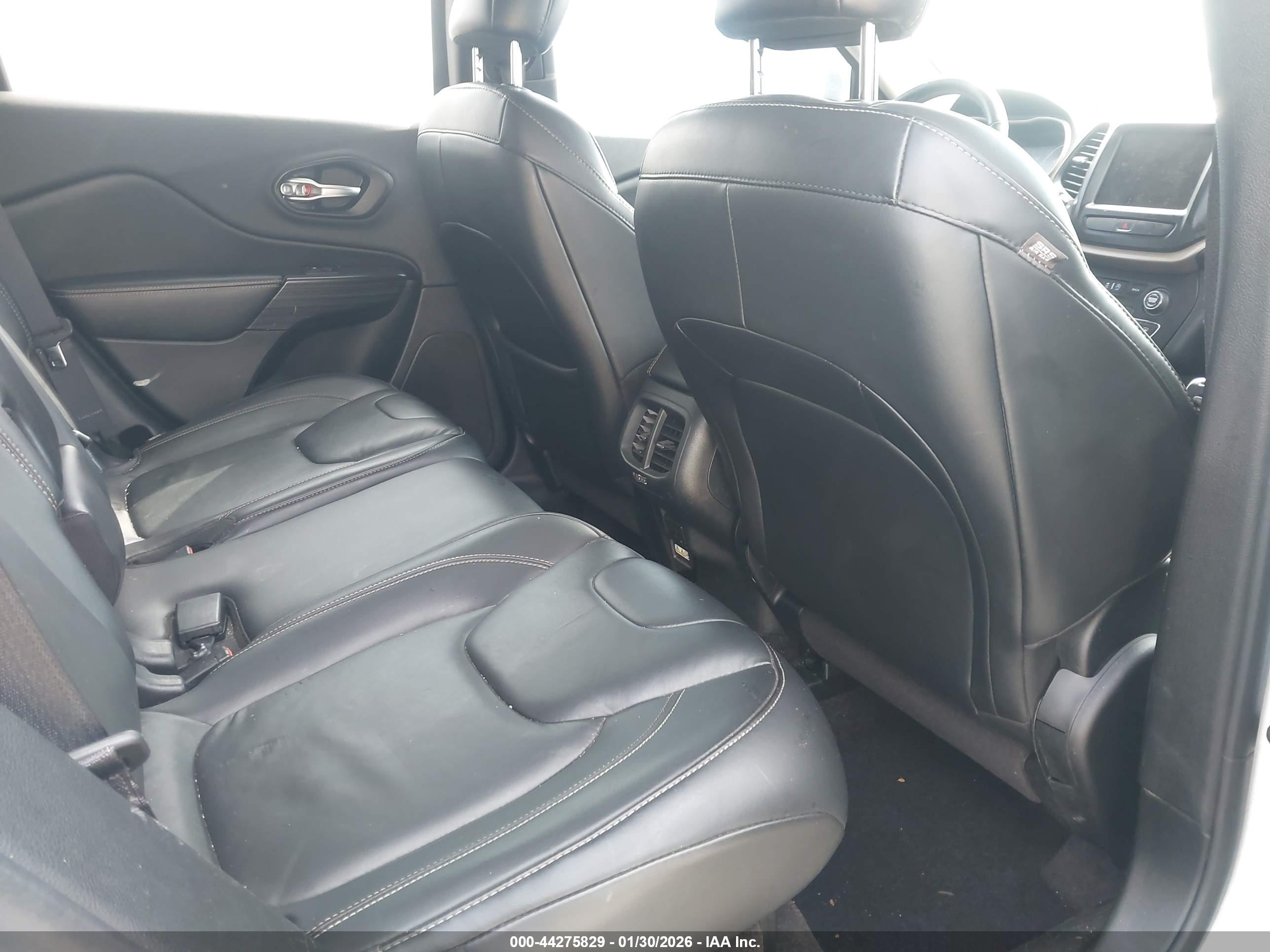 JEEP CHEROKEE image 8