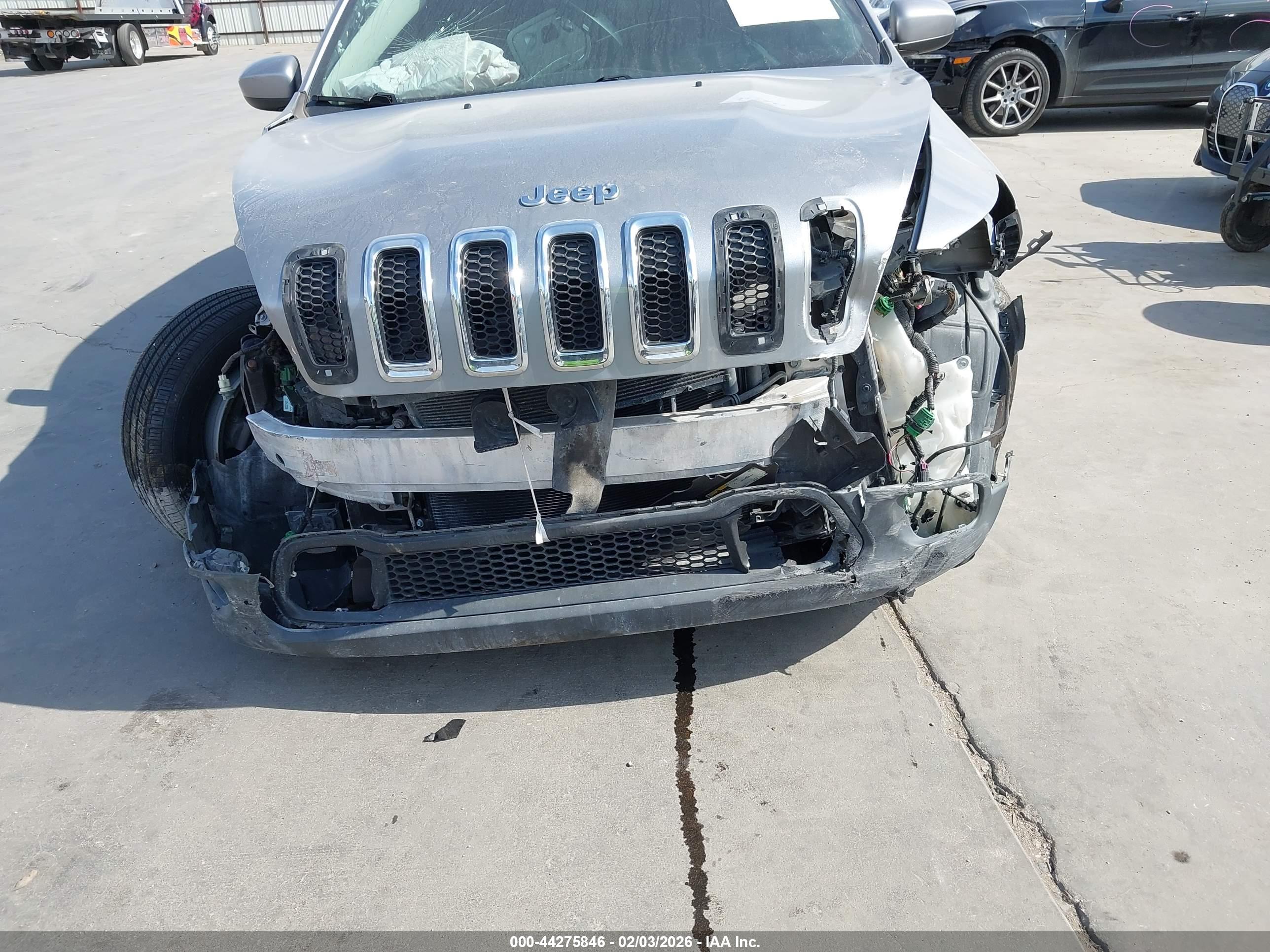 JEEP CHEROKEE image 6