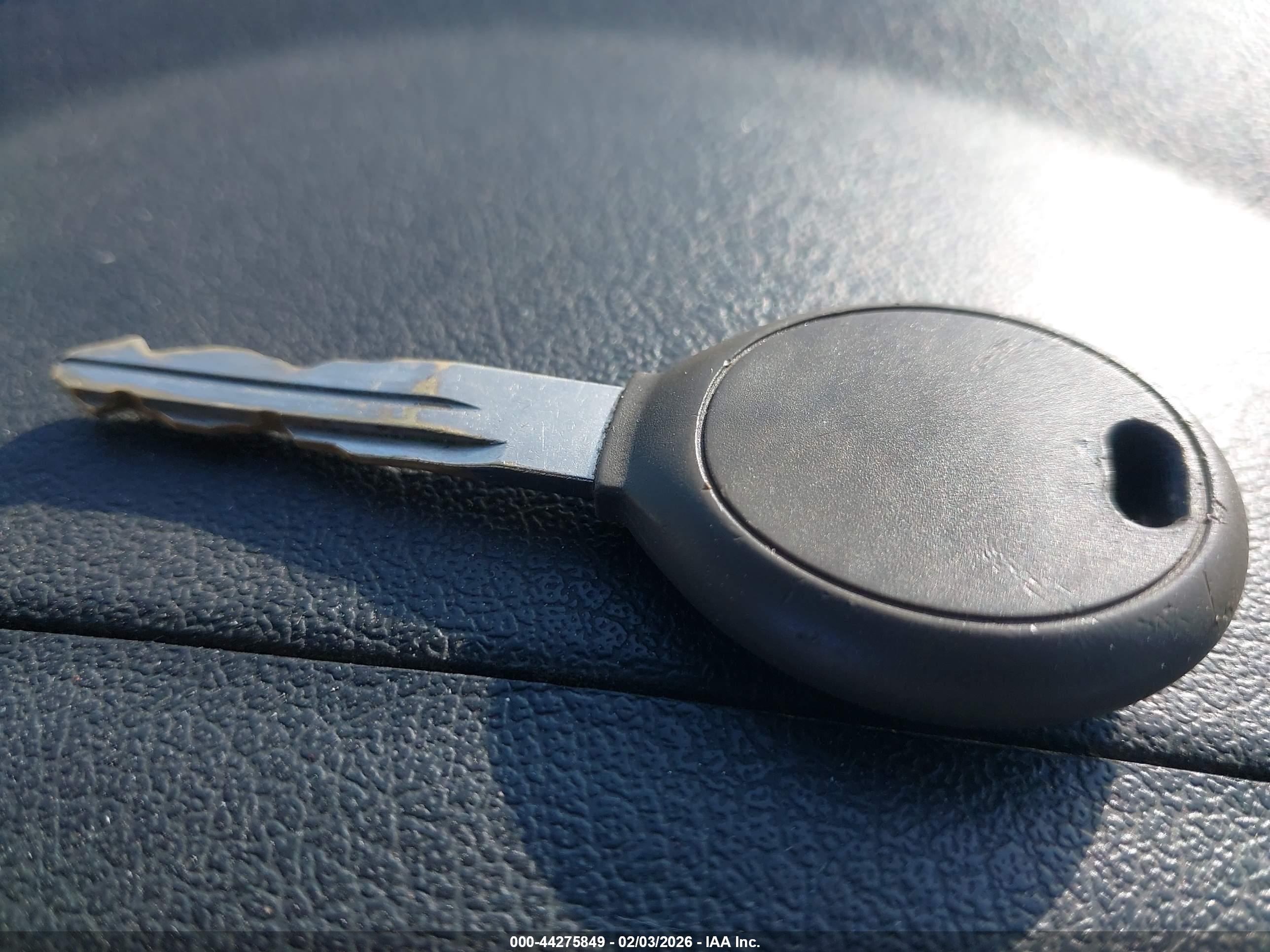 JEEP LIBERTY image 11