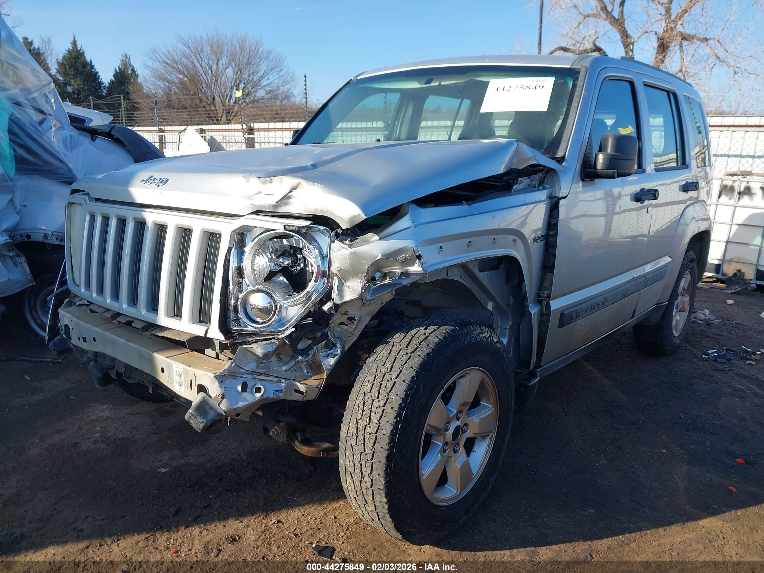 JEEP LIBERTY image 2