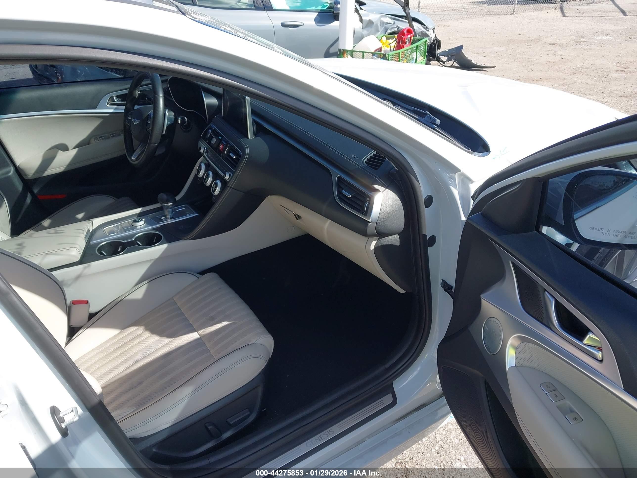 GENESIS G70 image 5