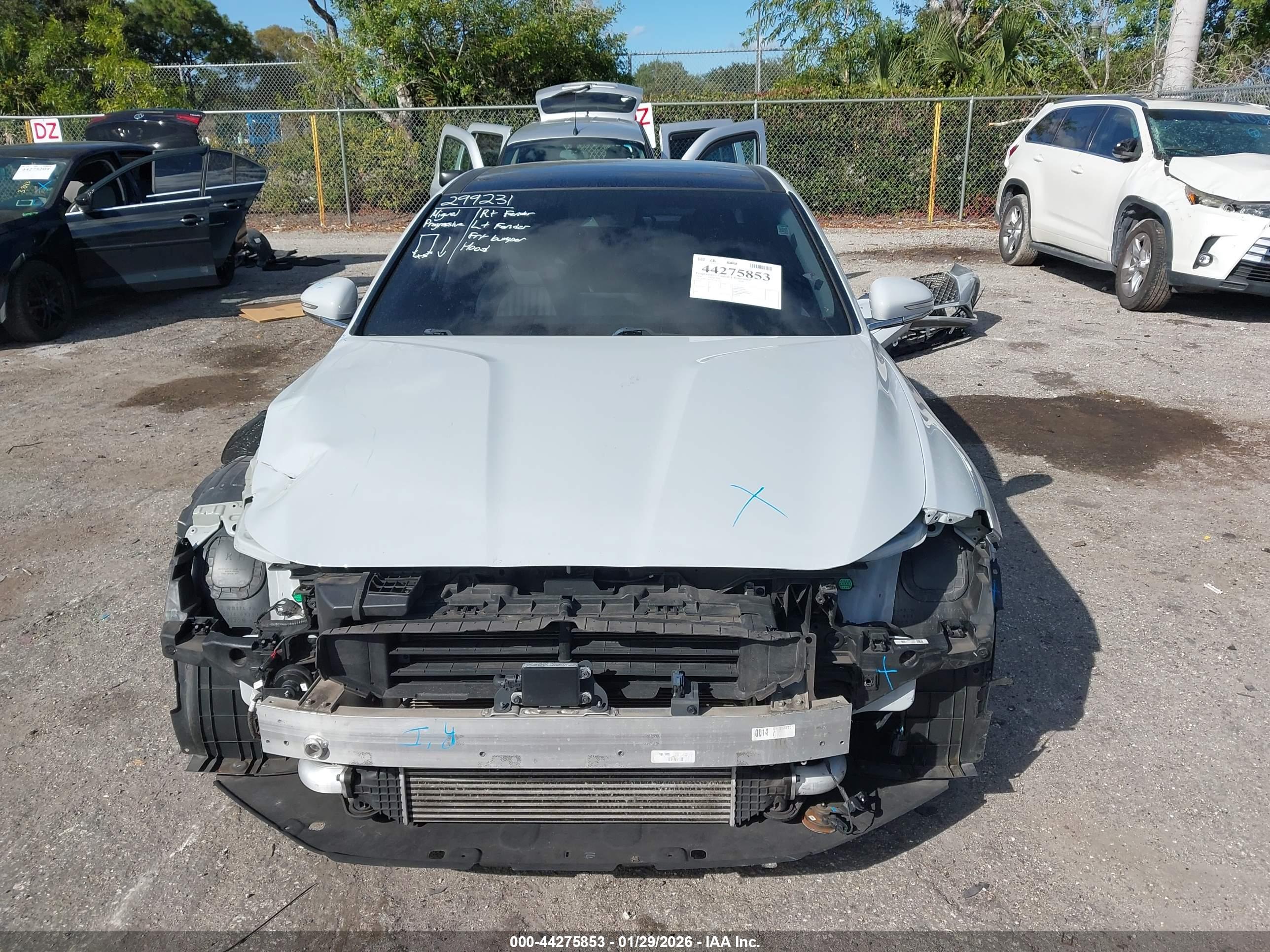 GENESIS G70 image 6