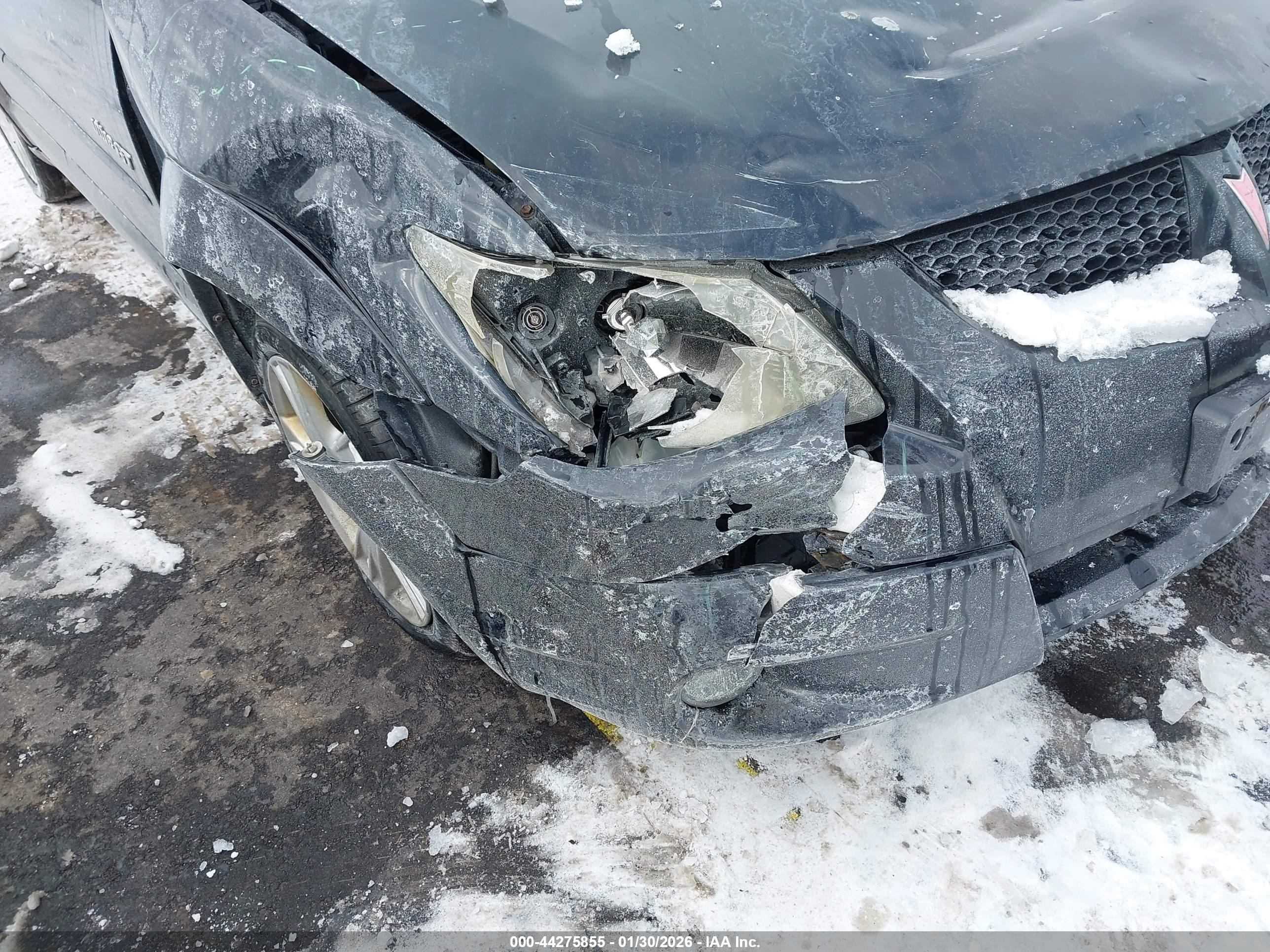 PONTIAC VIBE image 6