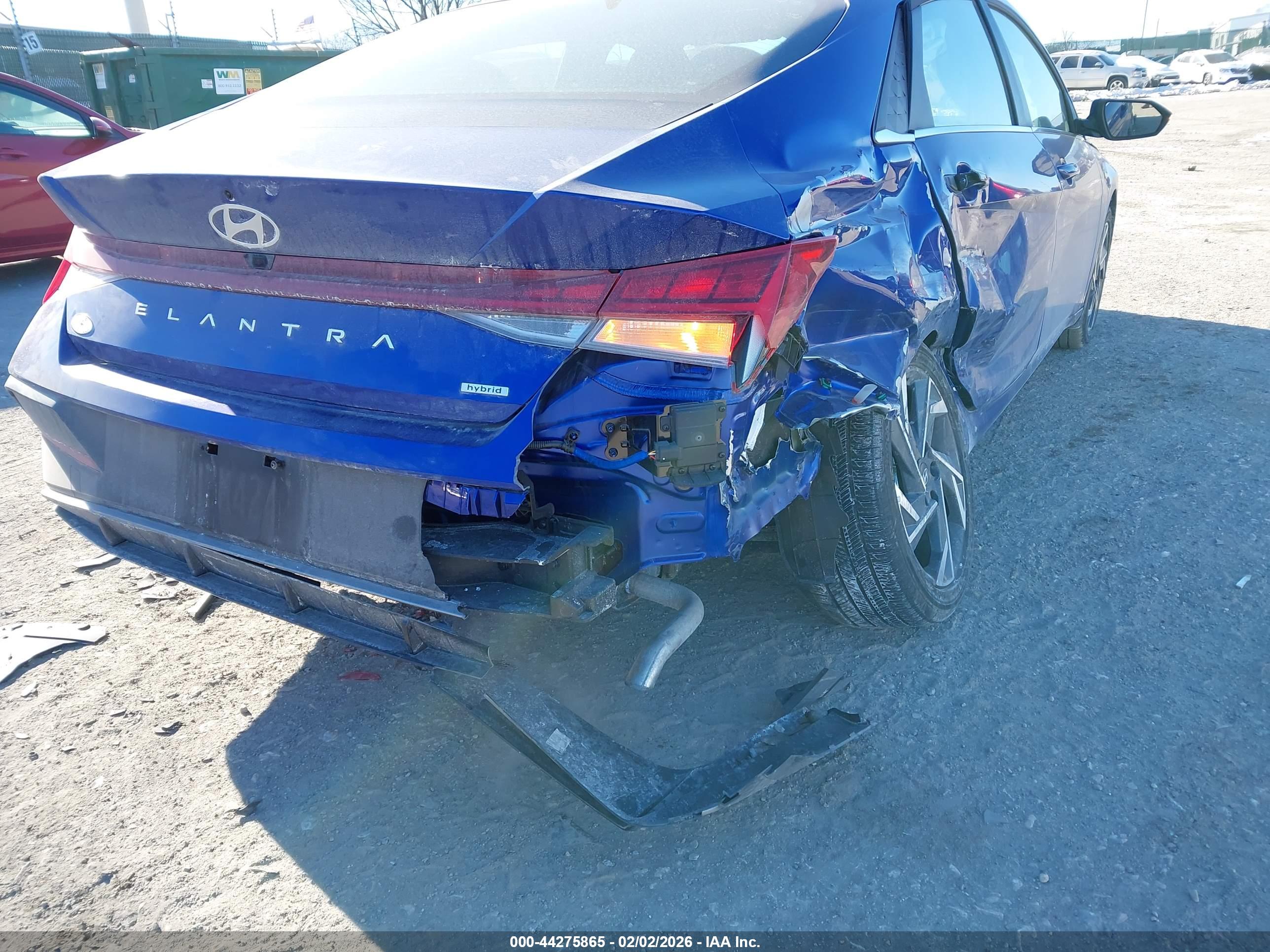 HYUNDAI ELANTRA image 6