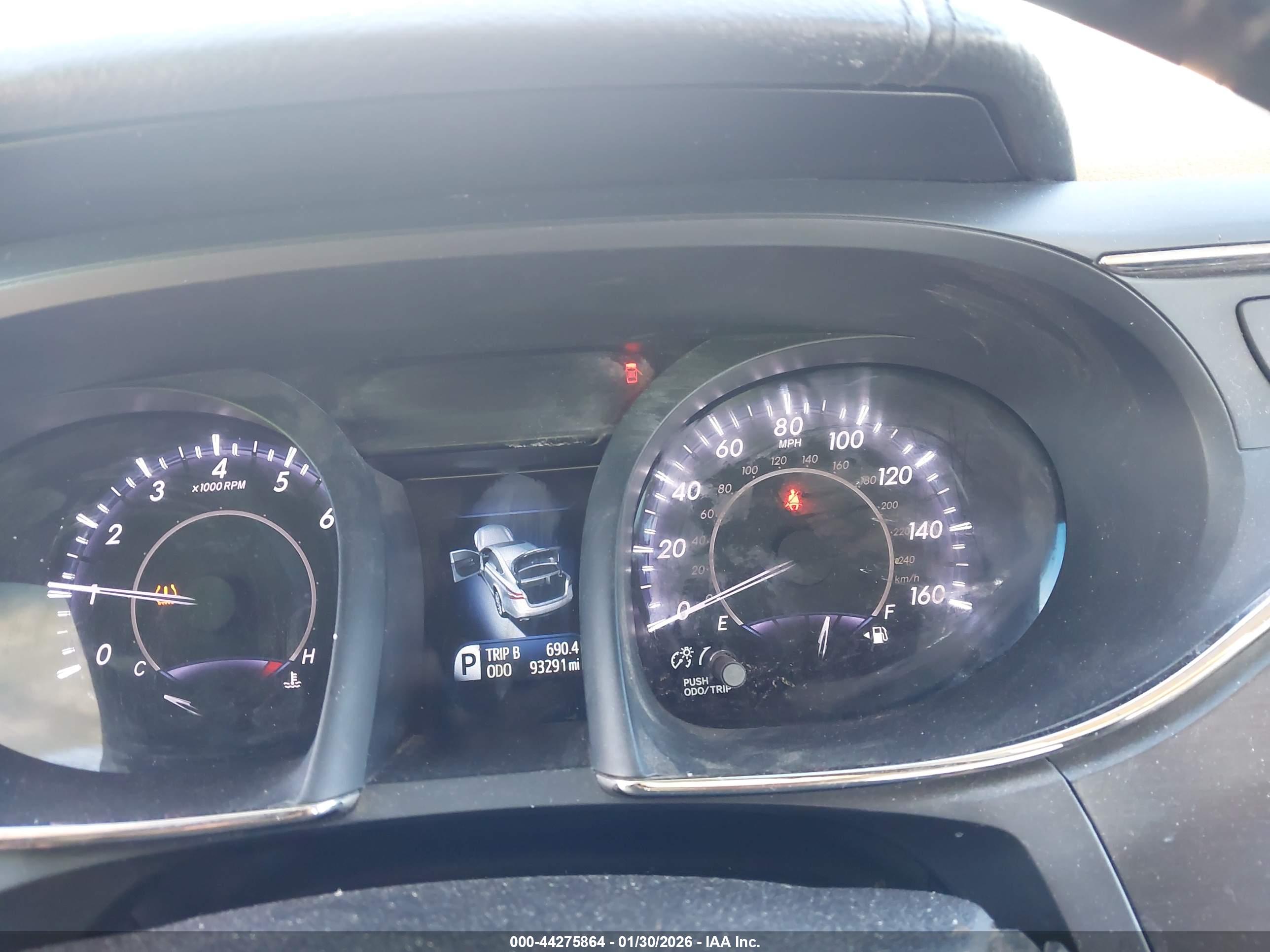 TOYOTA AVALON image 7