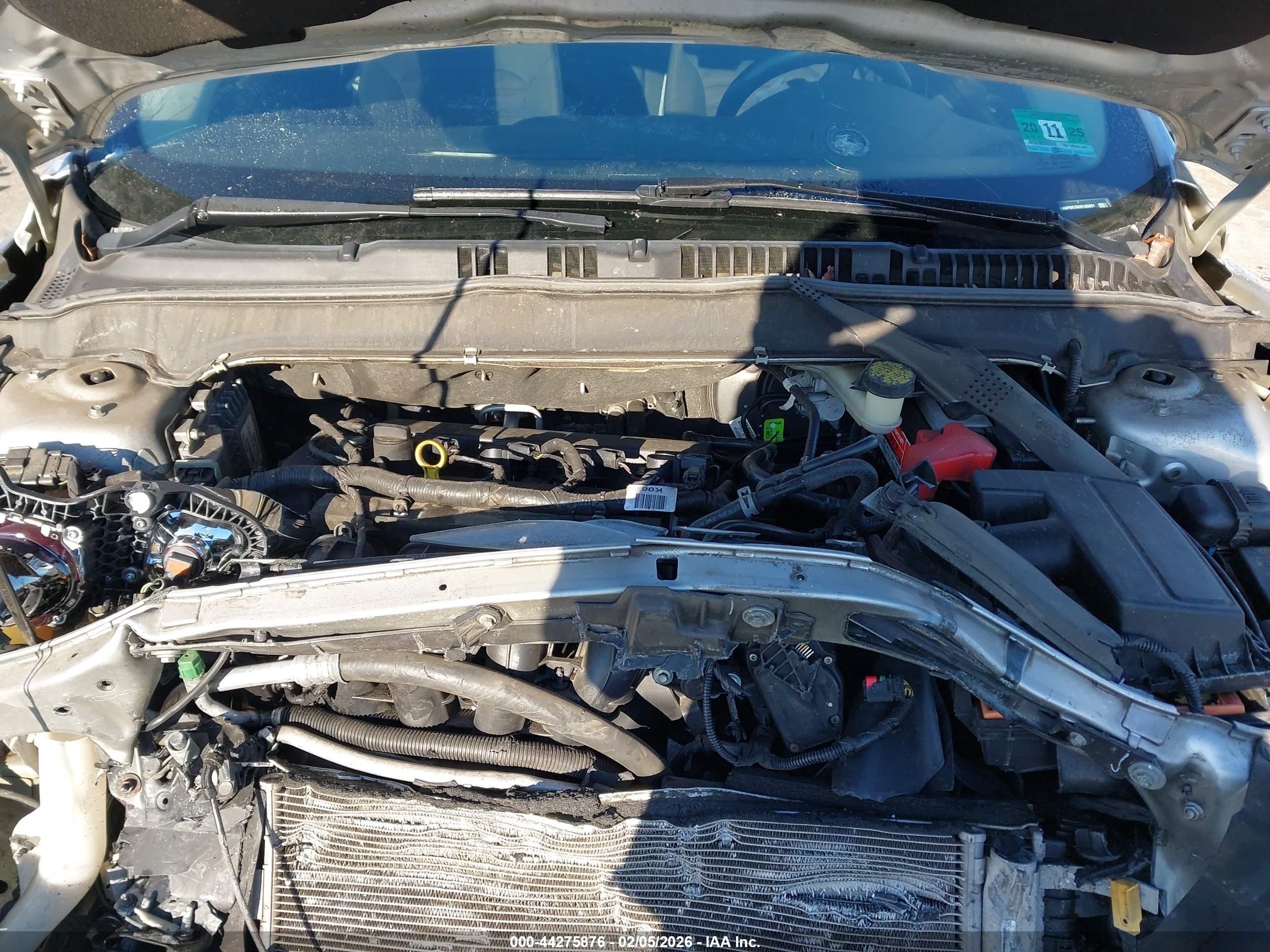 FORD FUSION image 10